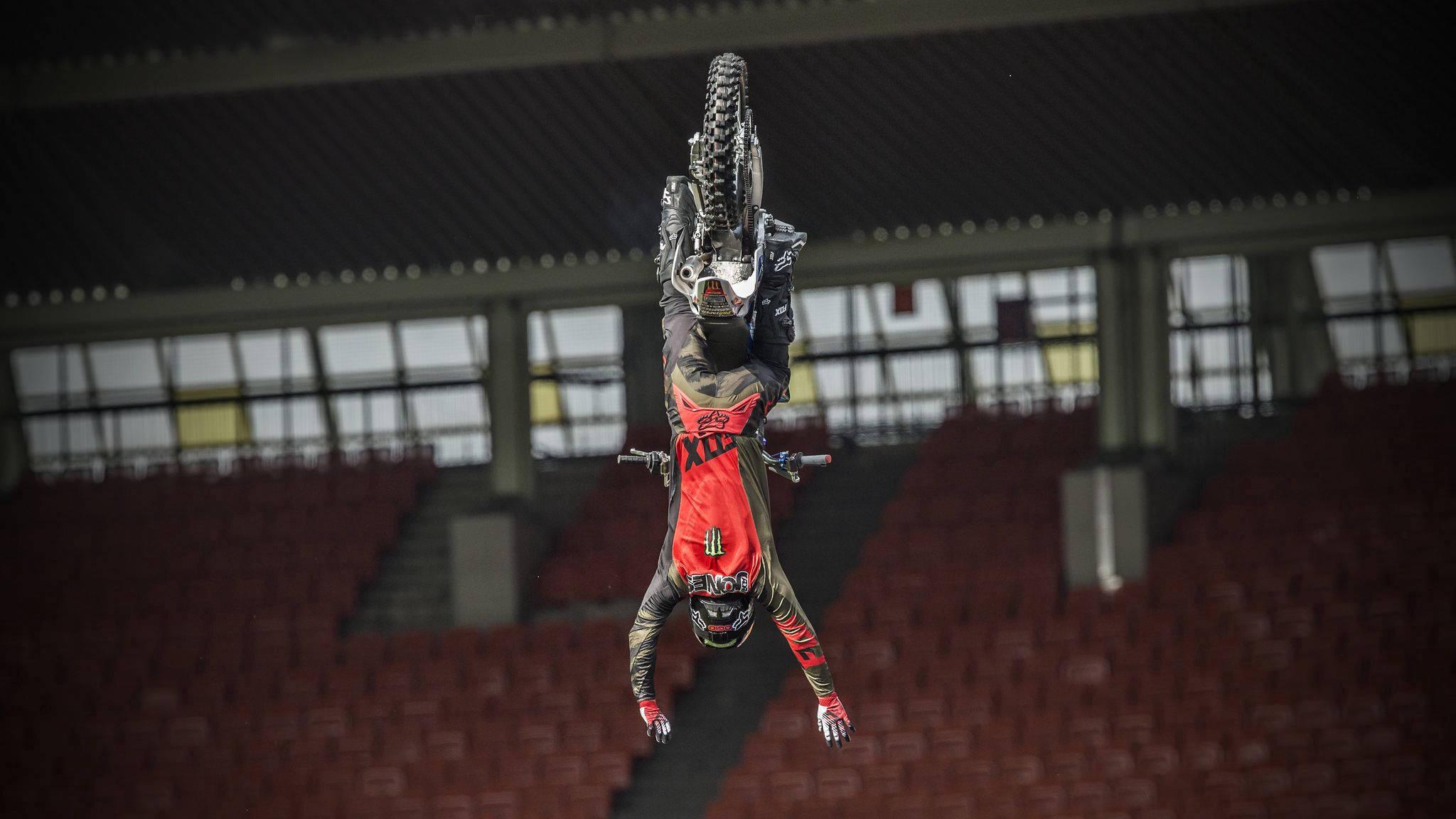 Incredible Motorcycle Stunt Act — 2048x1152 wallpaper