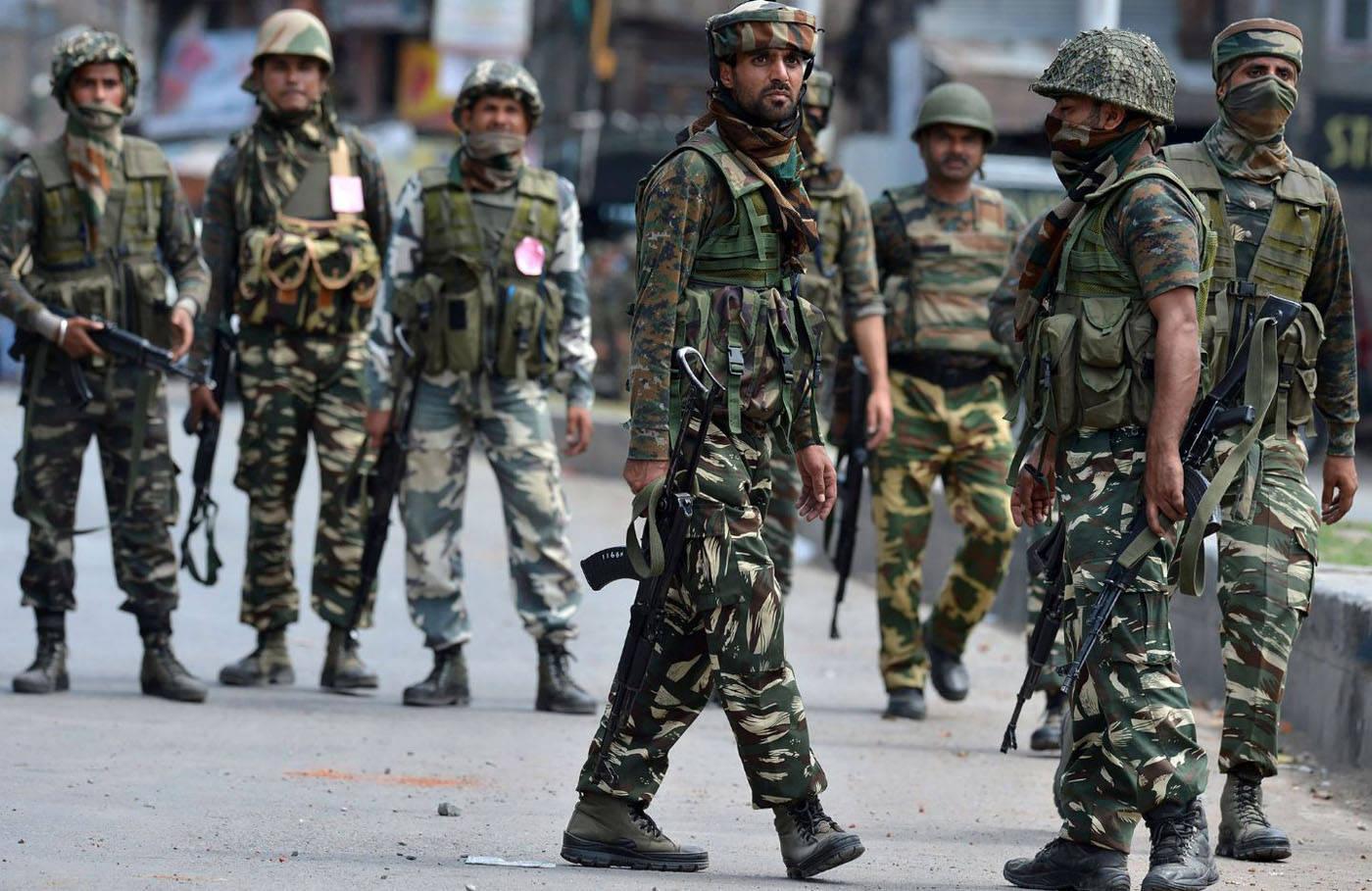 Indian Army In Public — 1400x909 wallpaper