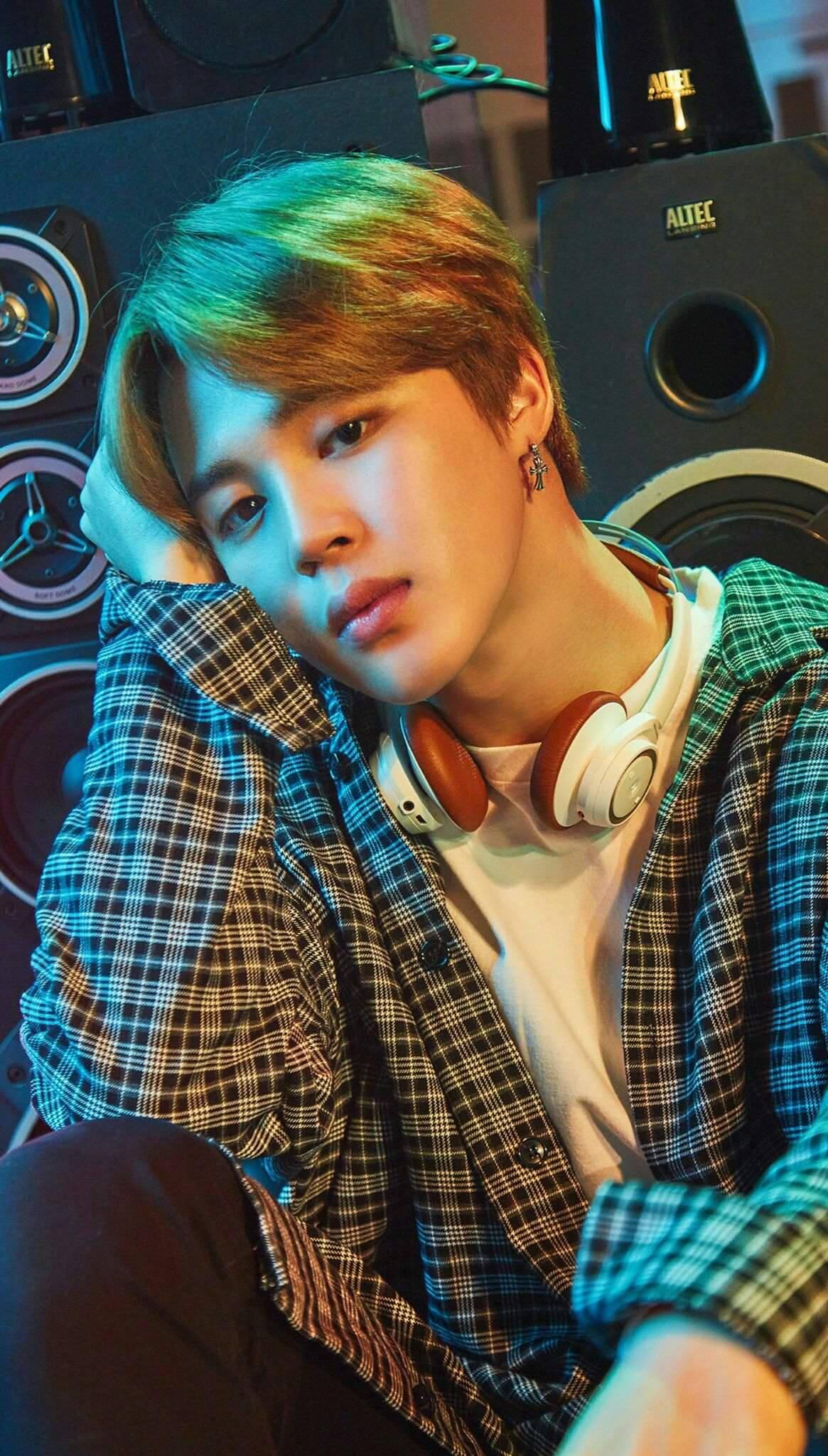 Jimin BTS World — 1165x2048 wallpaper