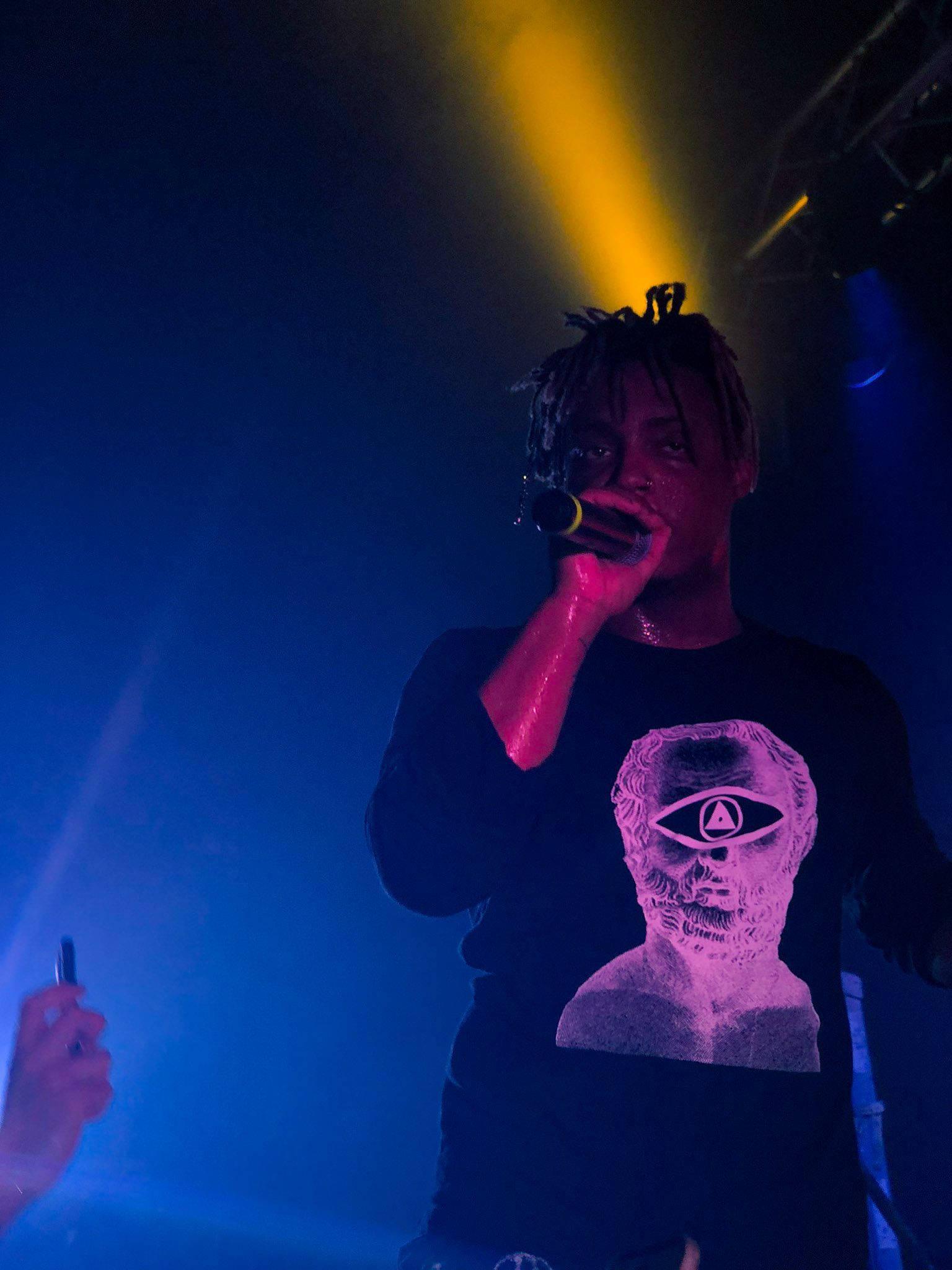 Juice Wrld Rapping And Performing — 1536x2048 wallpaper