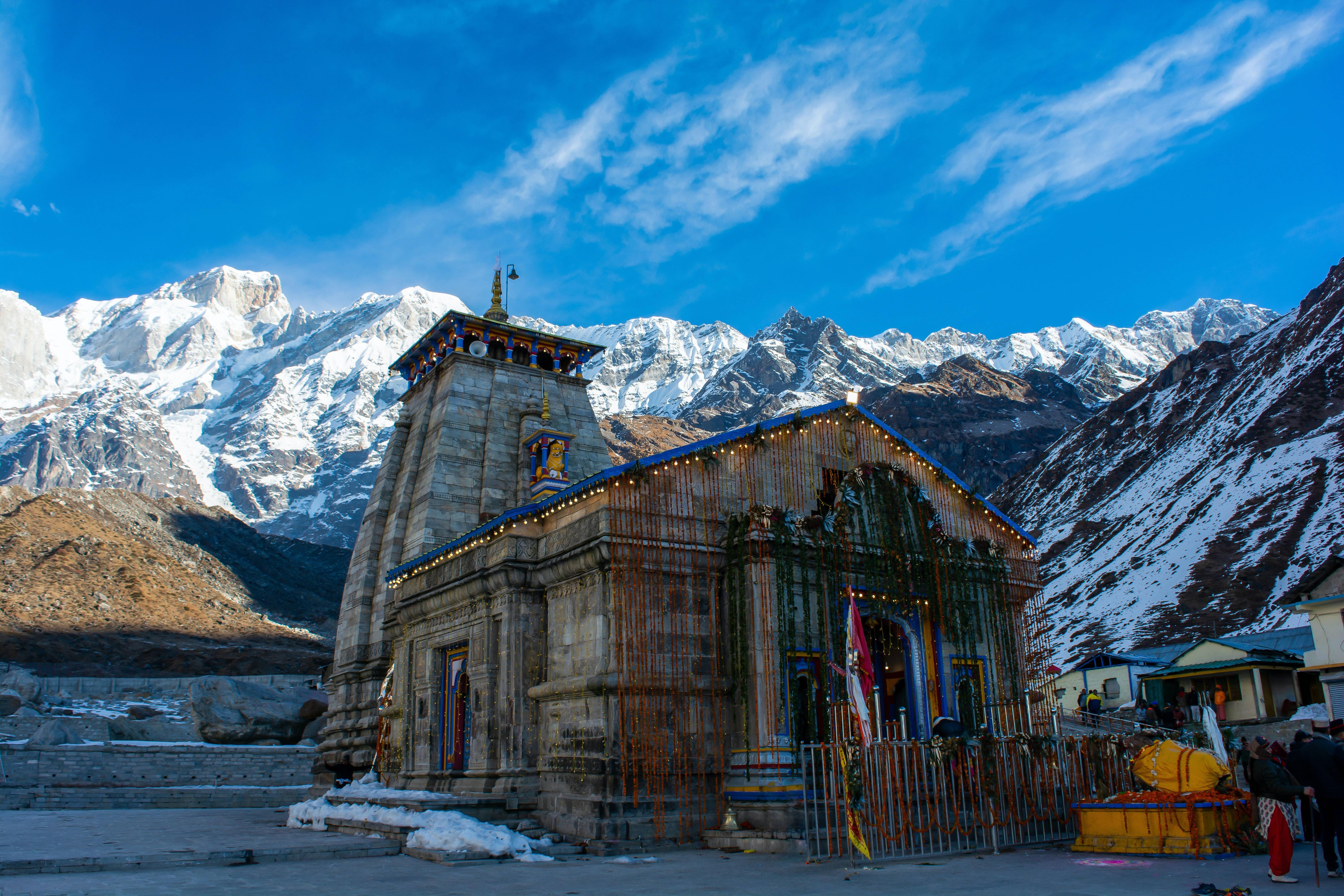Kedarnath Ancient Temple 4K — 6000x4000 wallpaper