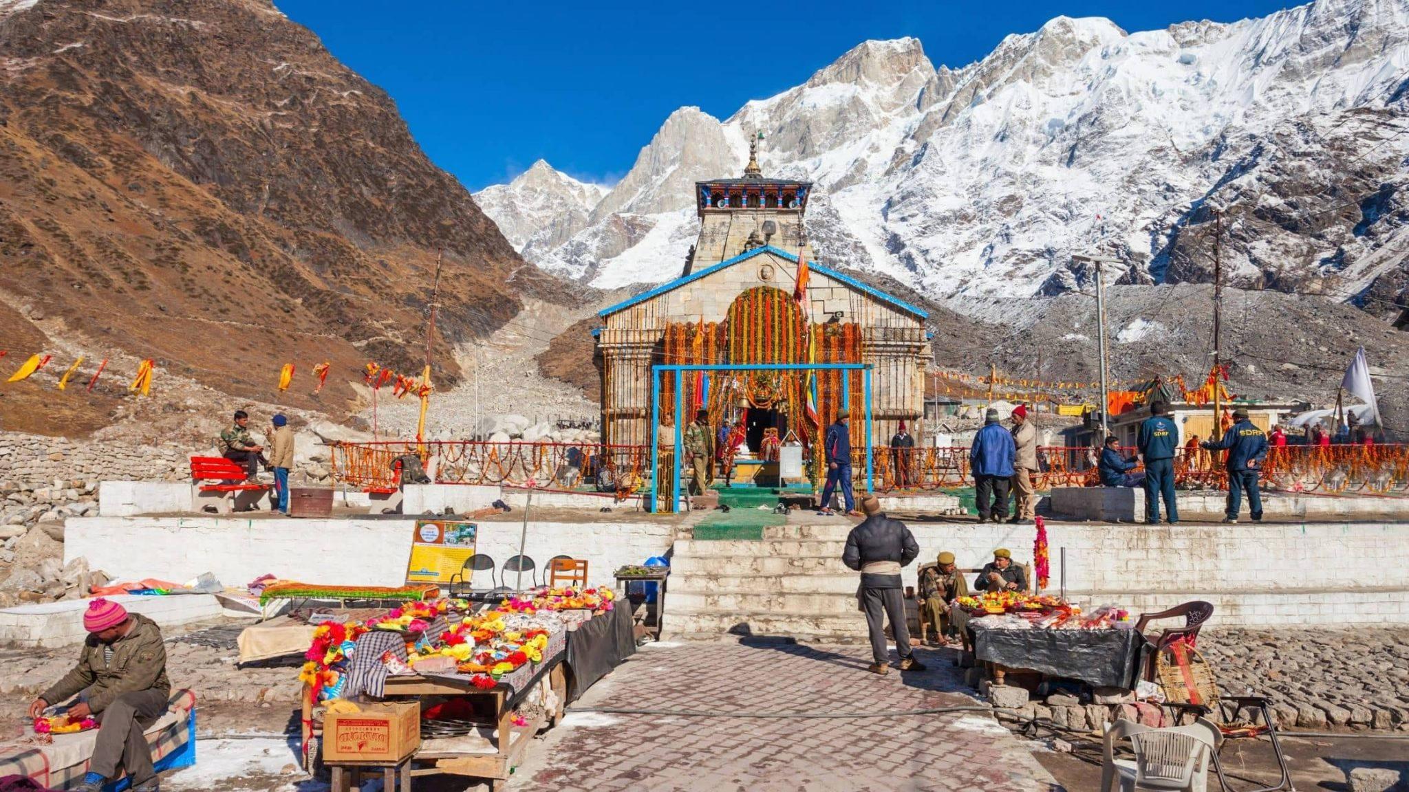 Kedarnath Badri Kedar Temple Market 4K — 2048x1152 wallpaper