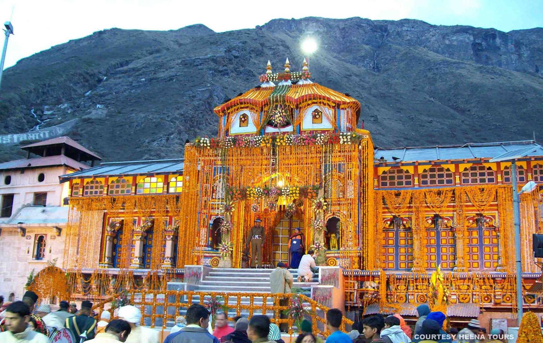 Kedarnath Badrinath Temple 4K — 1900x1200 wallpaper