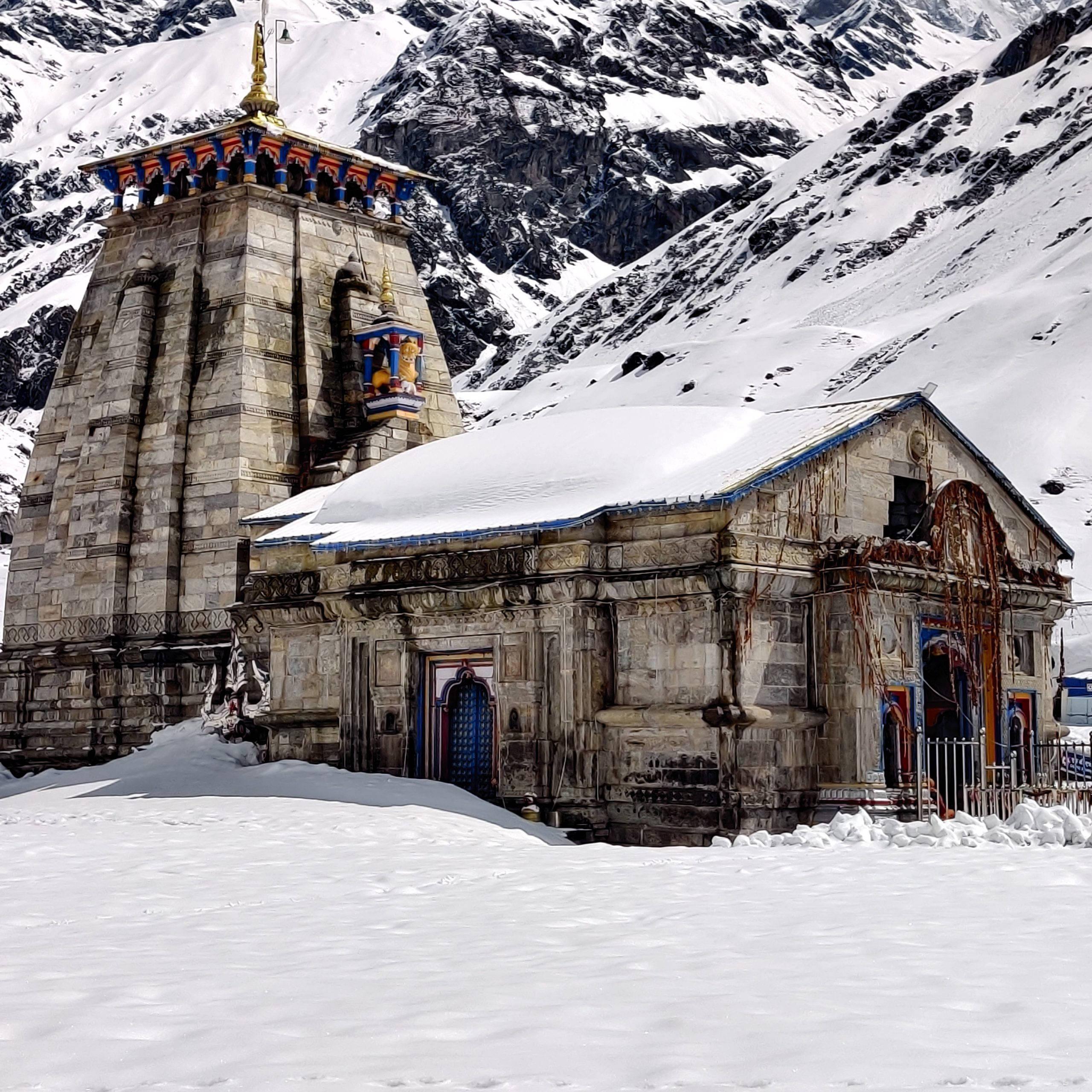 Kedarnath Temple With Snow Mountain 4K — 2560x2560 wallpaper