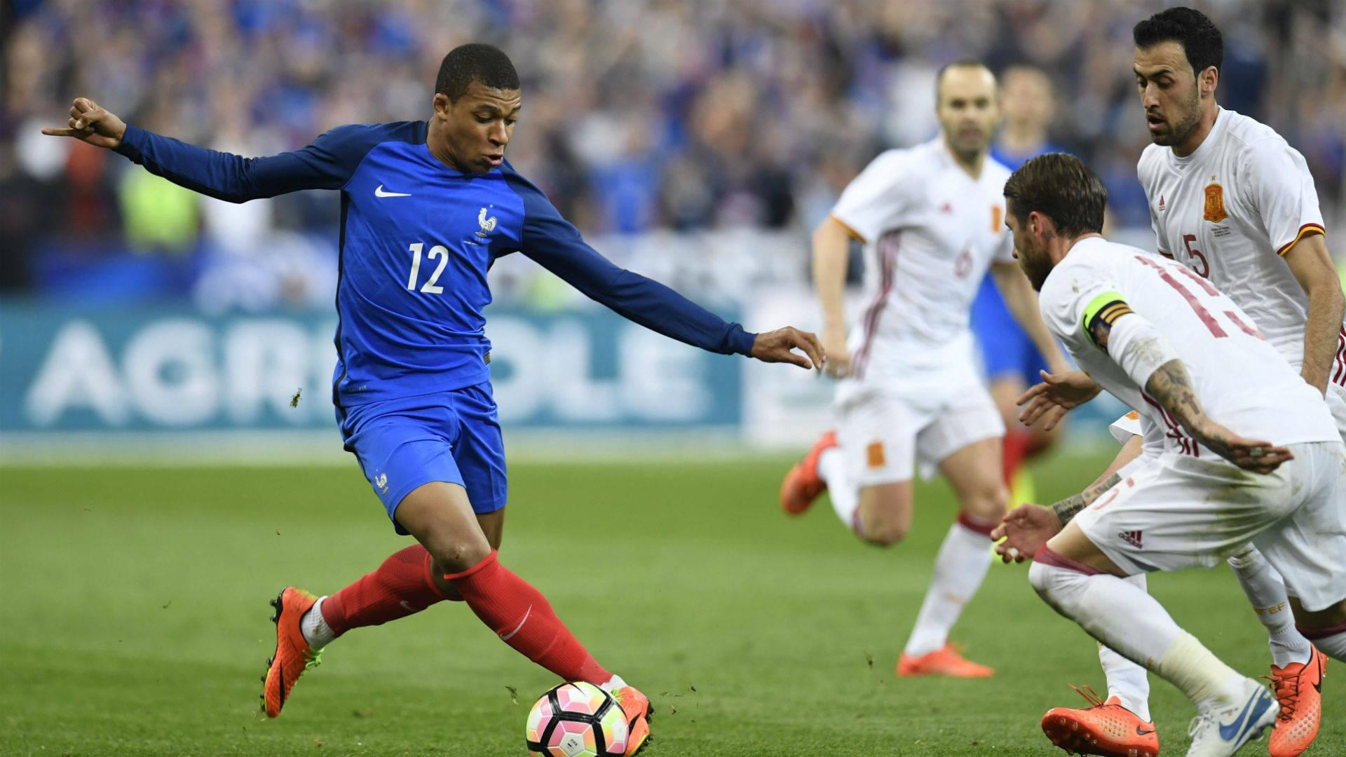 Kylian Mbappe Slipping The Ball — 1920x1080 wallpaper