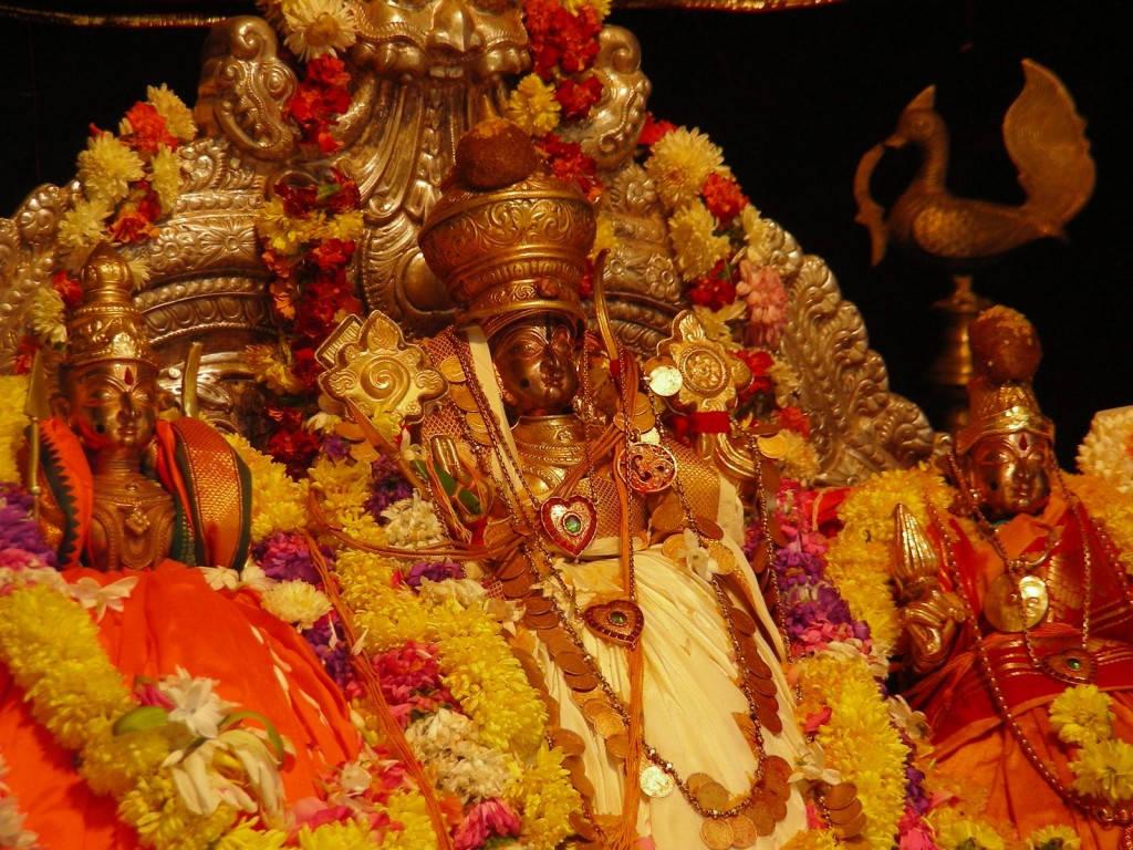 Lakshmi, Bhumi, And Lord Venkateswara 4K — 1024x768 wallpaper
