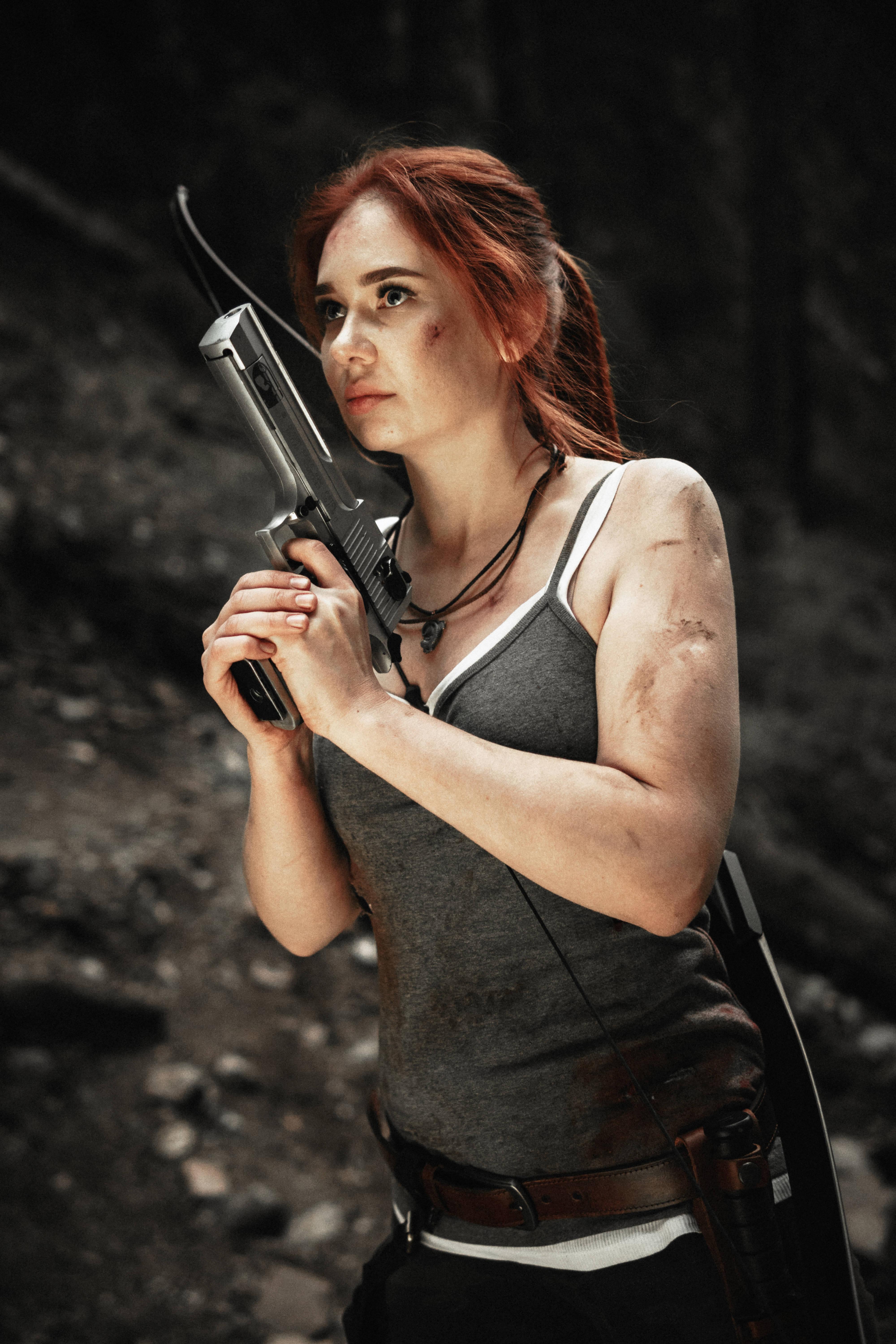 Lara Croft Cosplay With Gun — 4000x6000 wallpaper