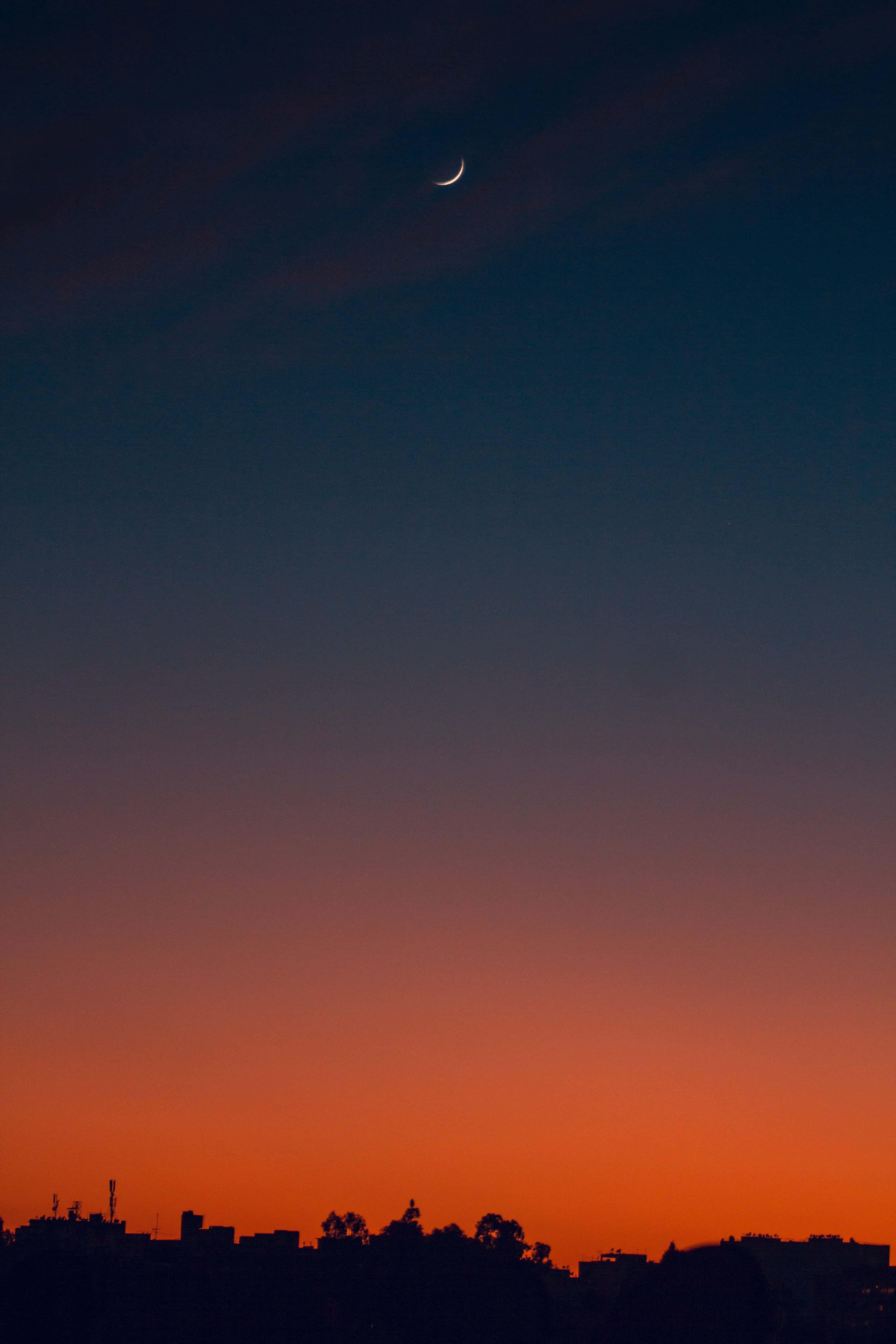 Lock Screen background — 3456x5184 wallpaper
