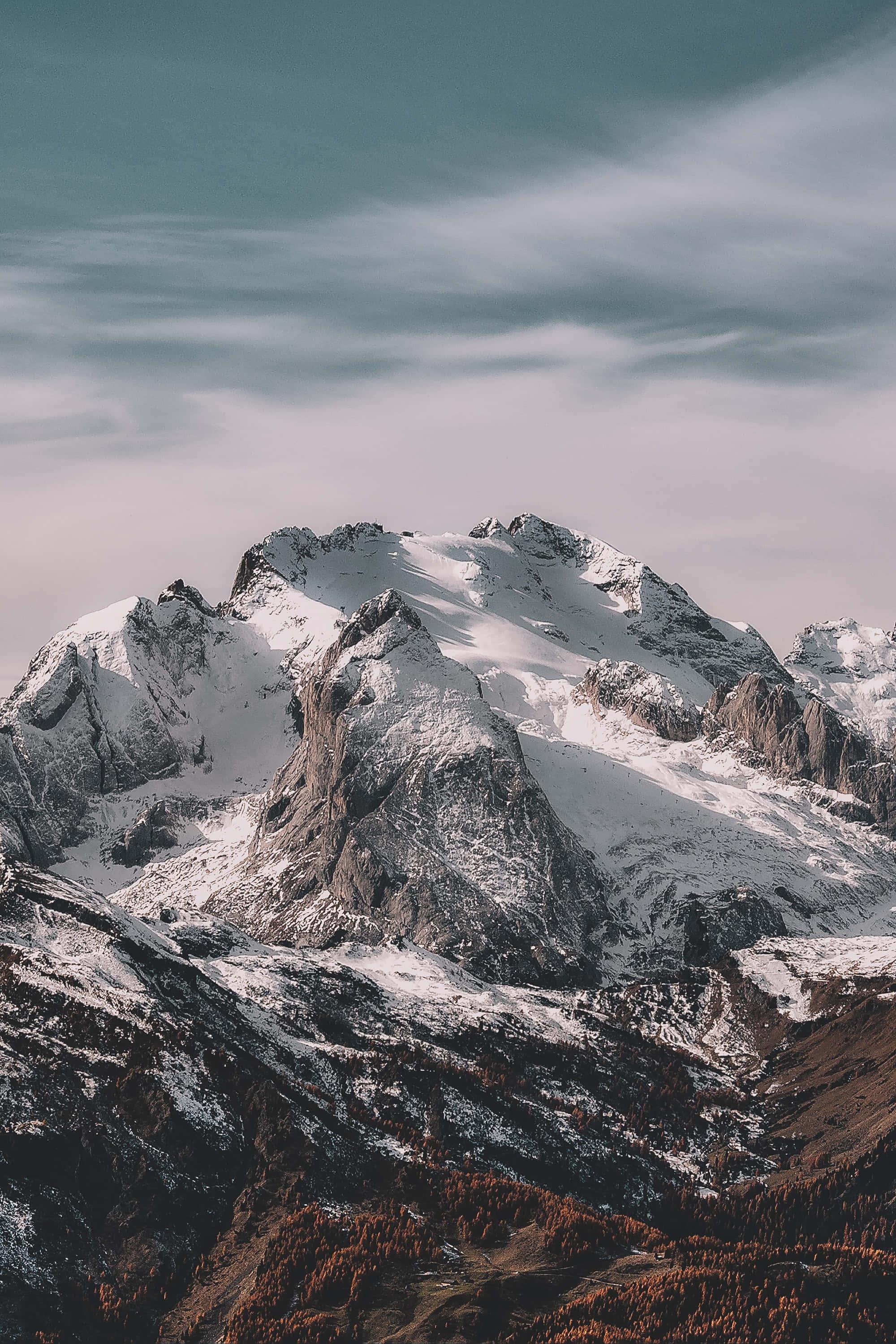 Lock Screen background — 2000x3000 wallpaper
