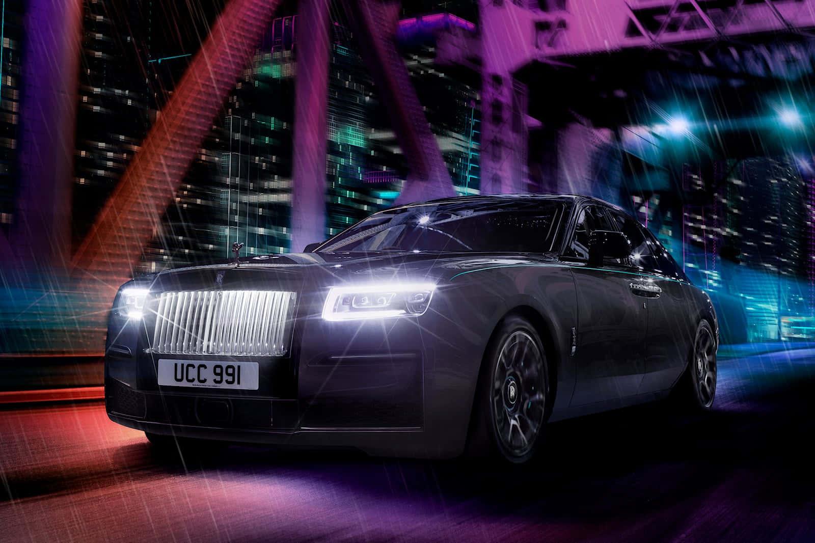 Luxurious Rolls Royce in Elegant Setting — 1600x1066 wallpaper