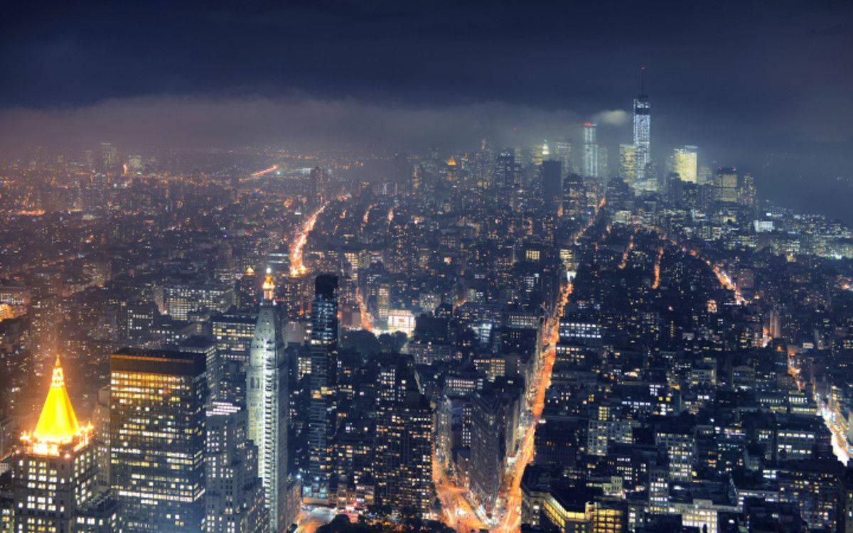 MacBook Pro Gotham Cityscape — 1200x750 wallpaper