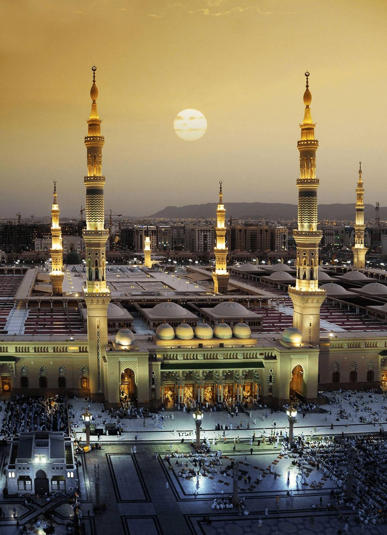 Madina Sharif At Sunset — 1280x1767 wallpaper