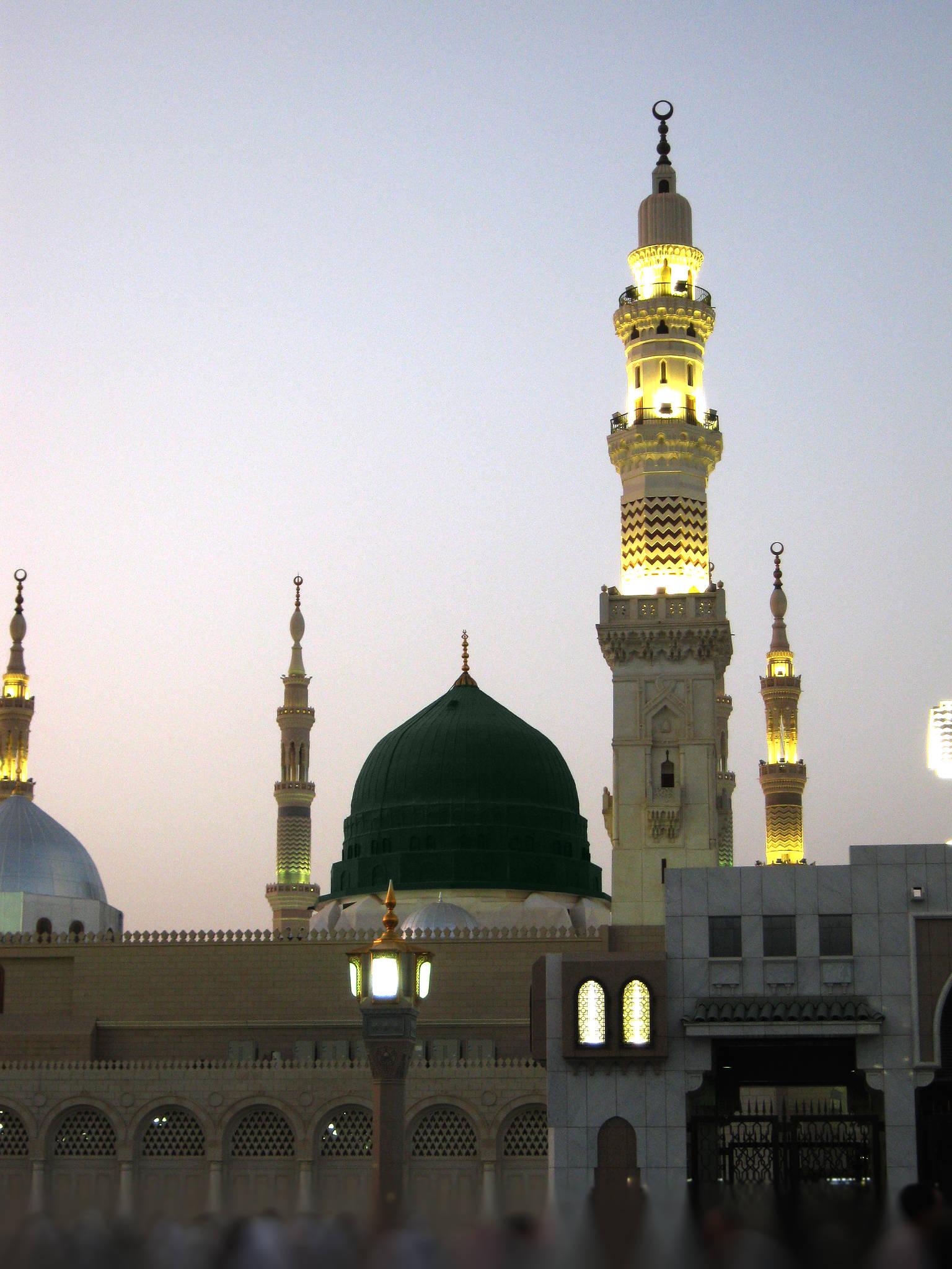 Madina Sharif Compound — 1536x2048 wallpaper