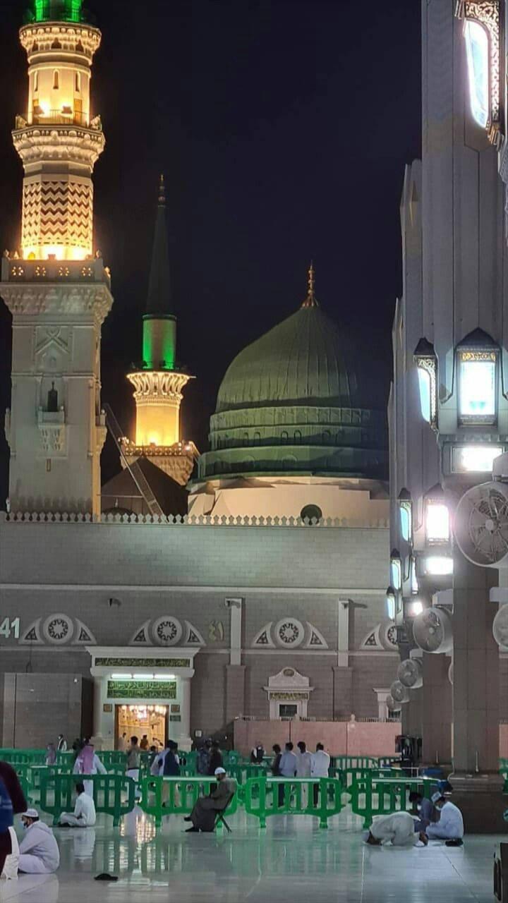 Madina Sharif Green Dome Entrance — 720x1280 wallpaper