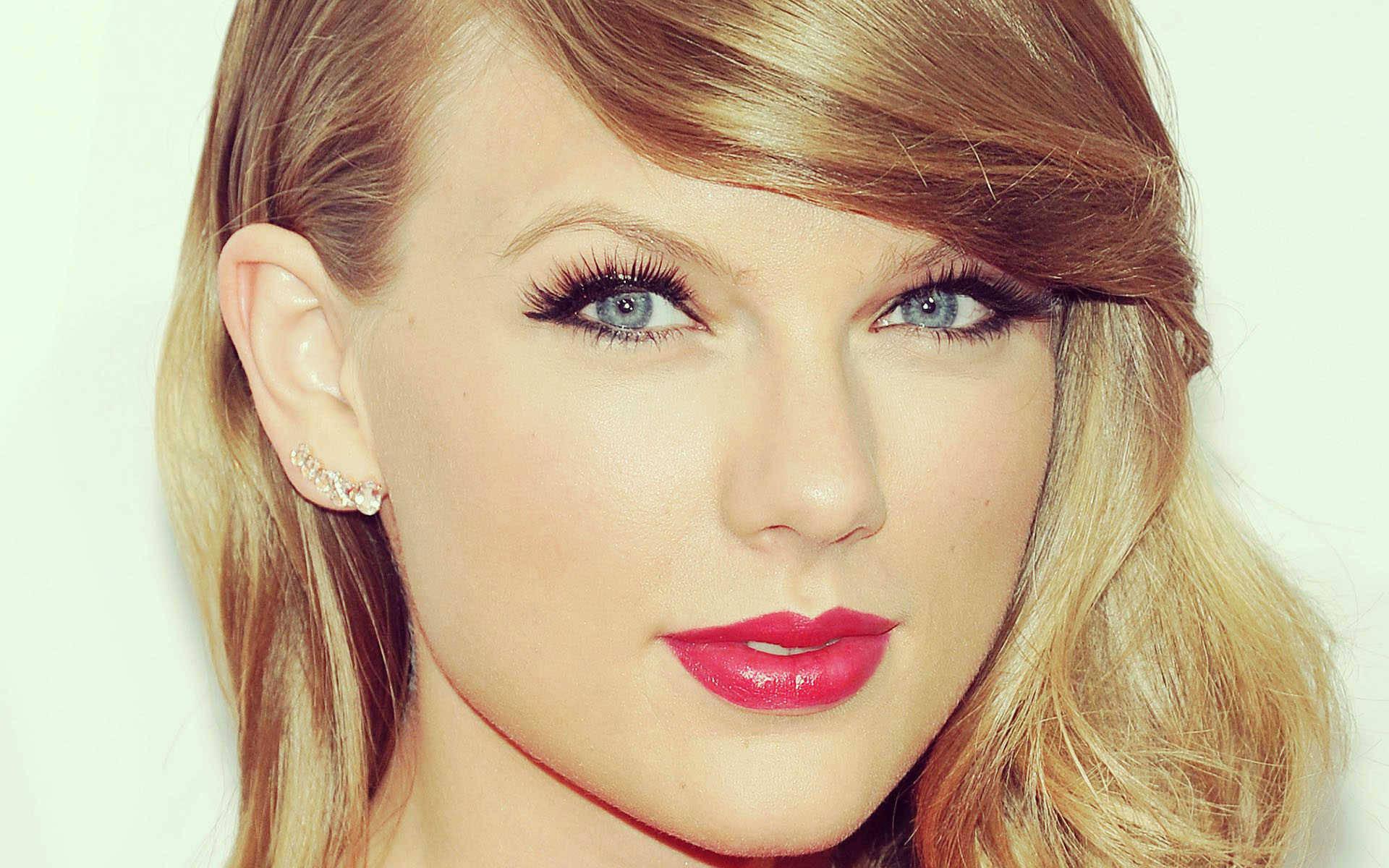 "Magnetic Charisma" Taylor Swift — 1920x1200 wallpaper