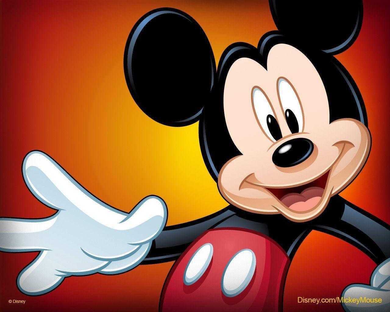 Mickey Mouse happily smiling — 1280x1024 wallpaper