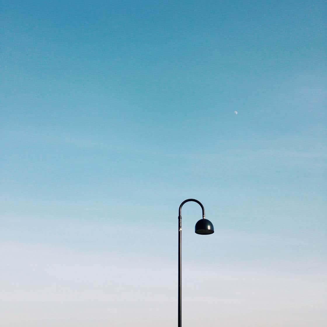 Minimalist Streetlight Pictures — 1120x1120 wallpaper