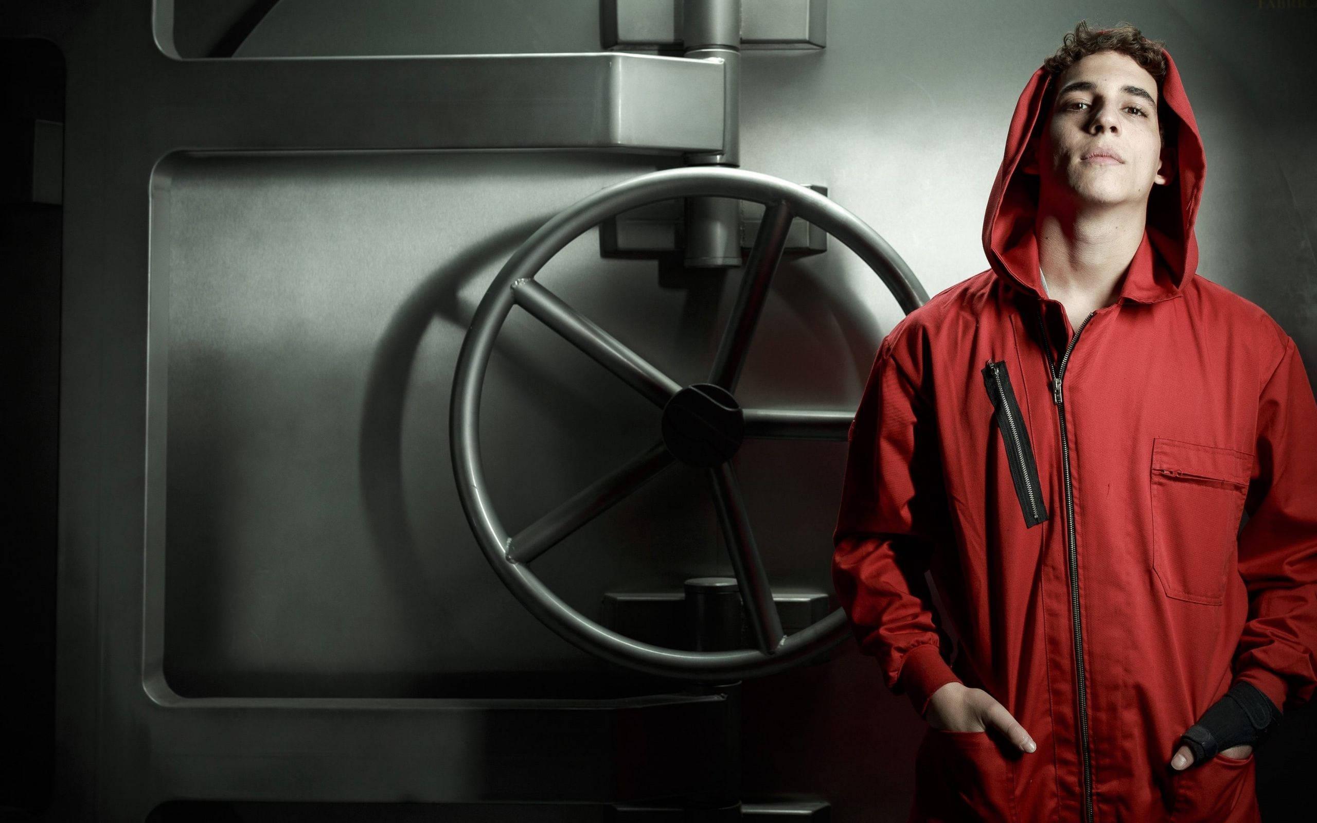 Money Heist Rio And Vault — 2560x1600 wallpaper