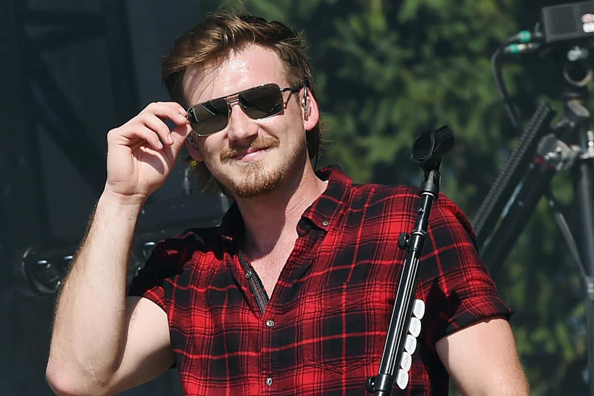 Morgan Wallen Singing Live — 1200x800 wallpaper