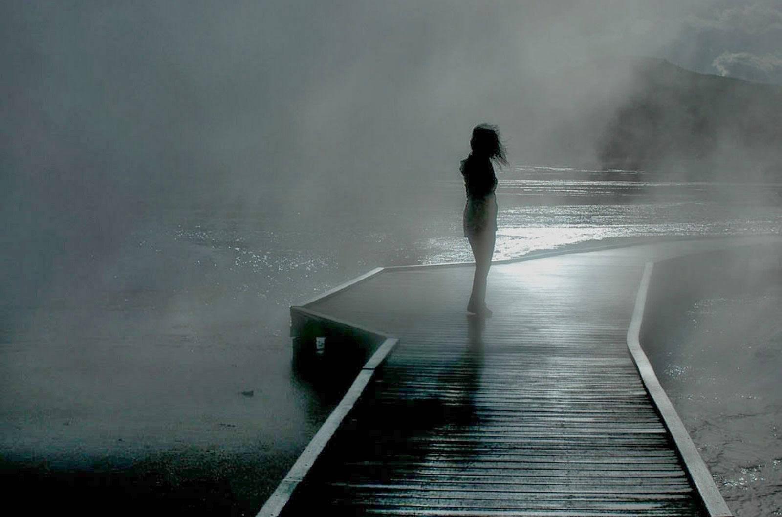 Mysterious Sad Girl In The Fog — 1600x1058 wallpaper
