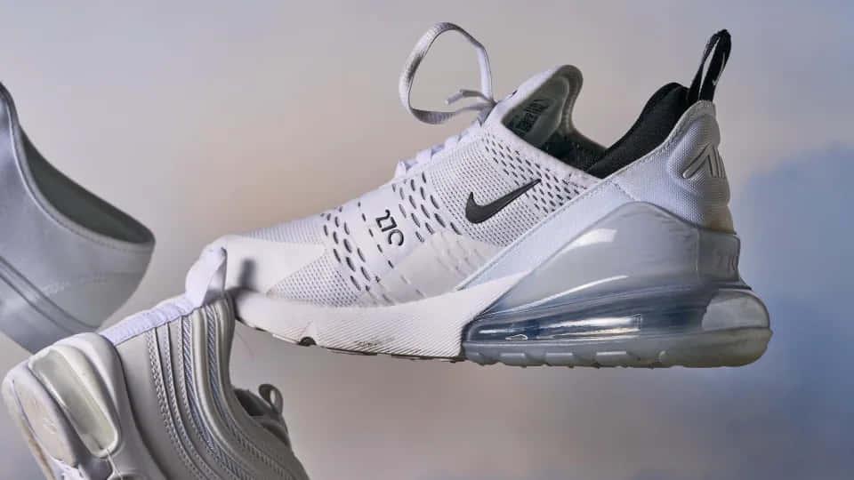 nike air max 270 white and black — 960x540 wallpaper