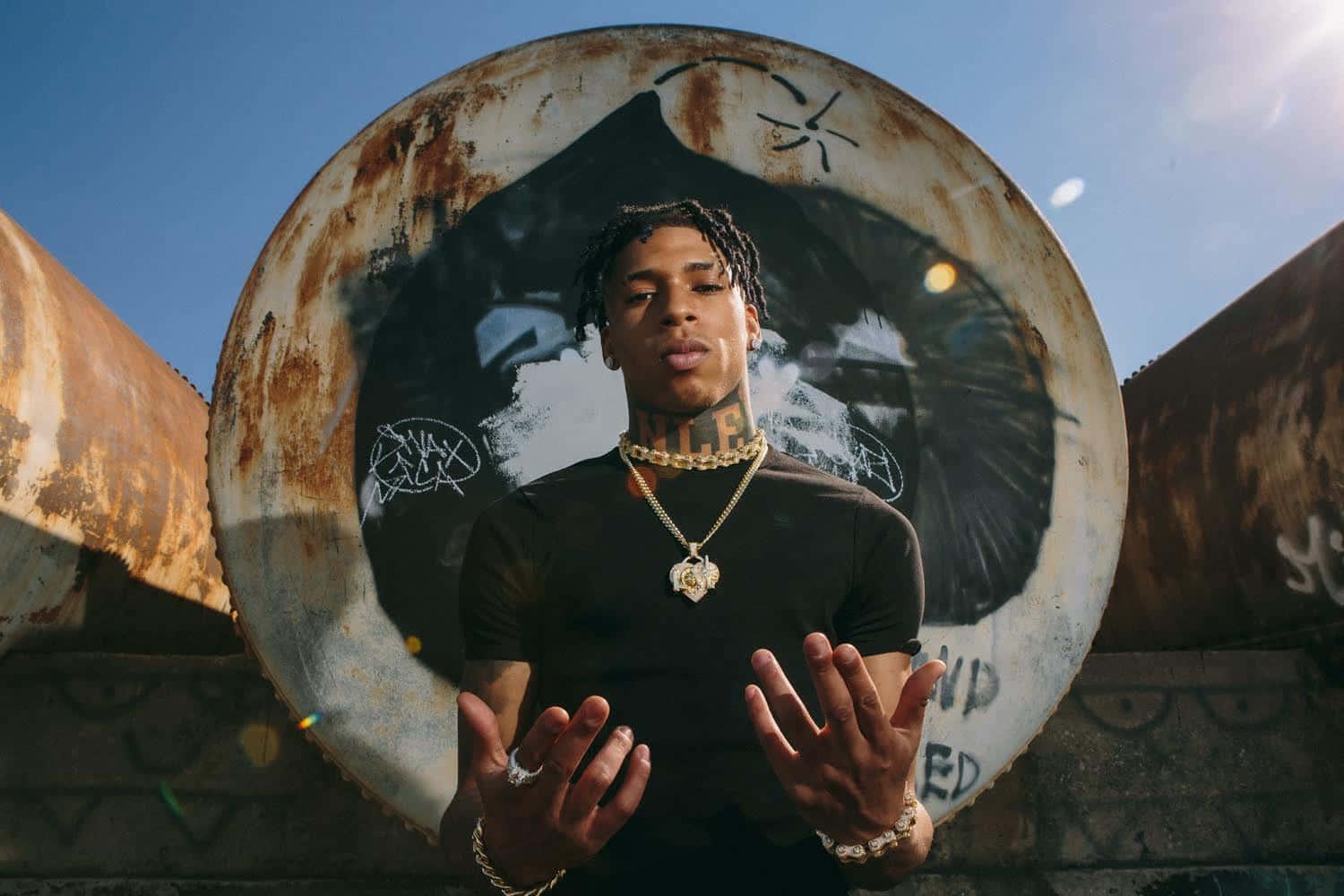 NLE Choppa performing live on stage — 1500x1000 wallpaper