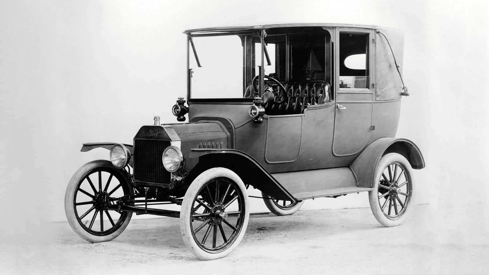 Old Ford Model T Car Picture — 1672x943 wallpaper