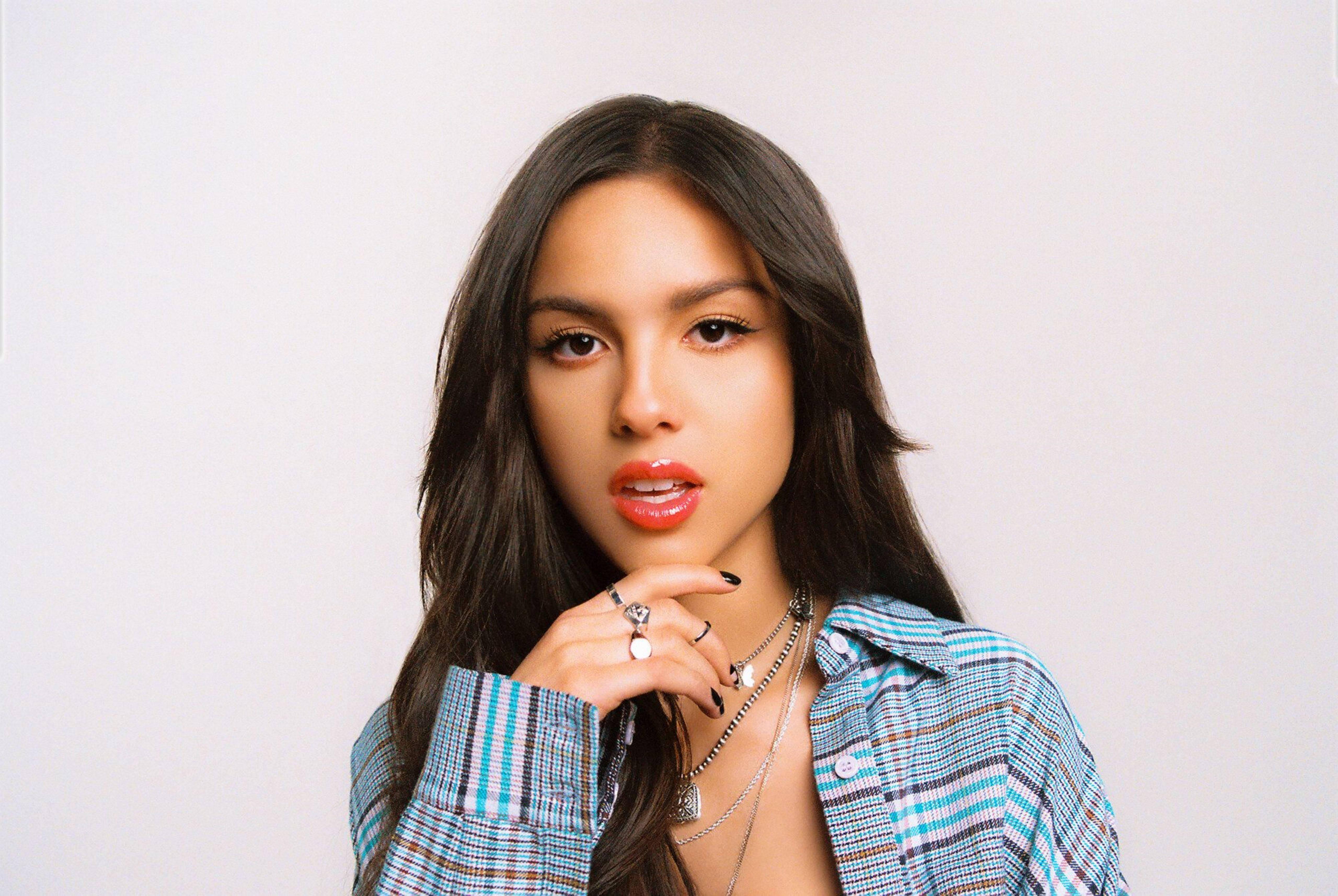 Olivia Rodrigo Singer-Songwriter — 5120x3430 wallpaper