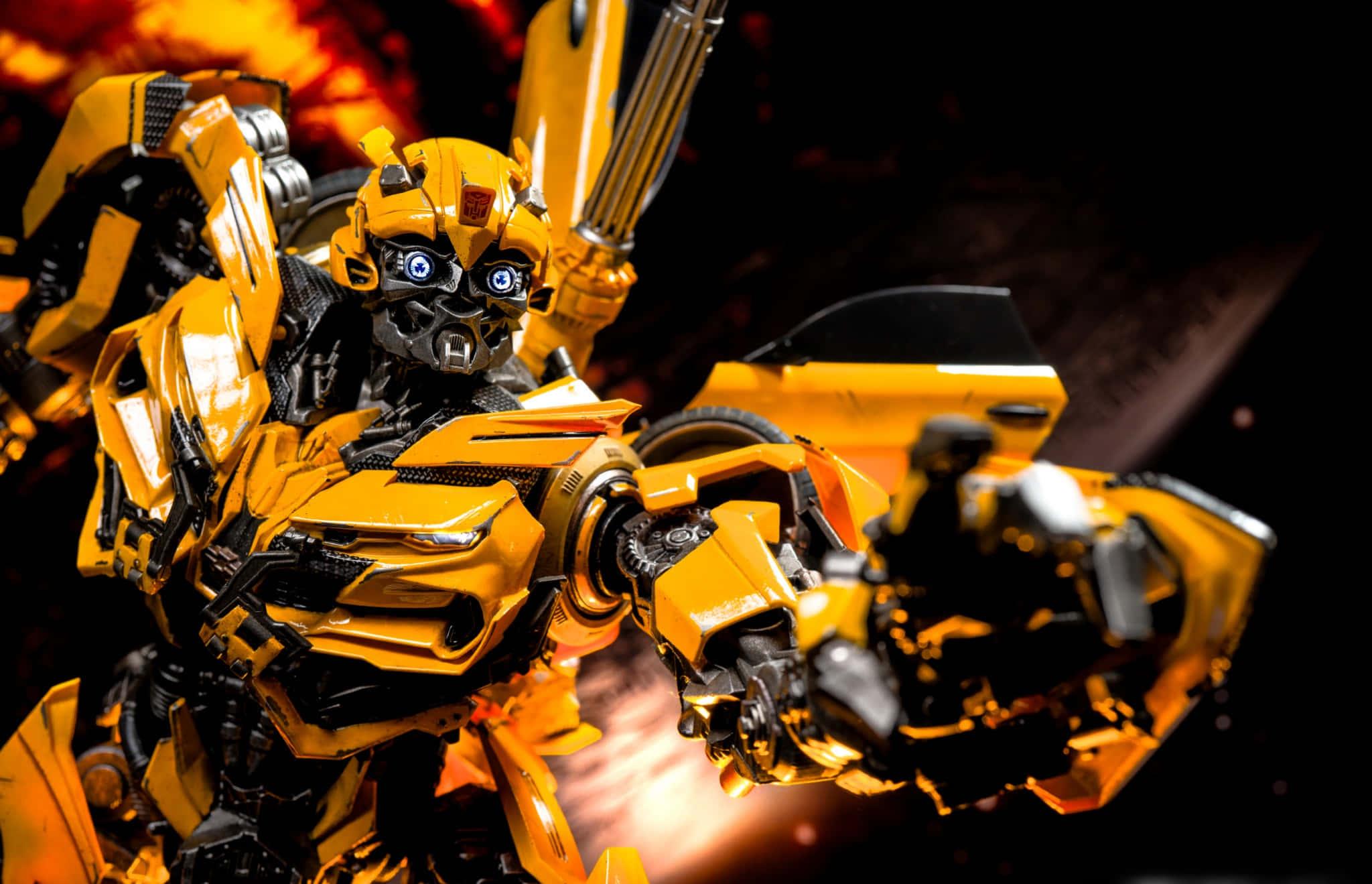 Optimus Prime - The Legendary Leader of the Autobots — 2048x1319 wallpaper
