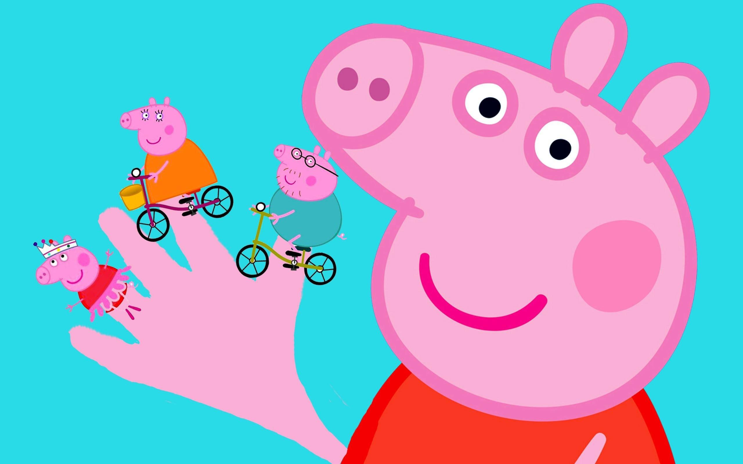 Peppa Pig giving you a wave! — 2560x1600 wallpaper