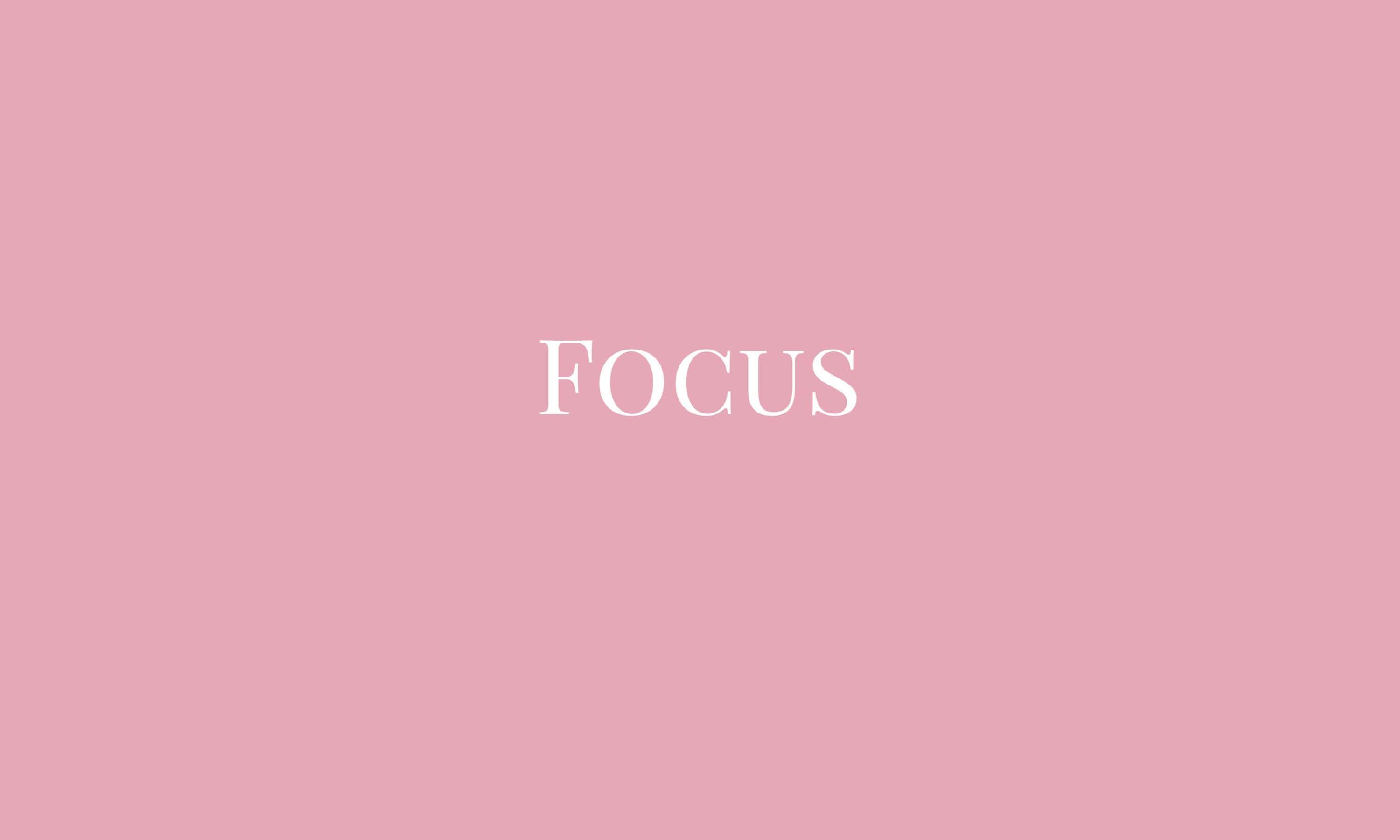 Pink Laptop Focus — 3000x1800 wallpaper