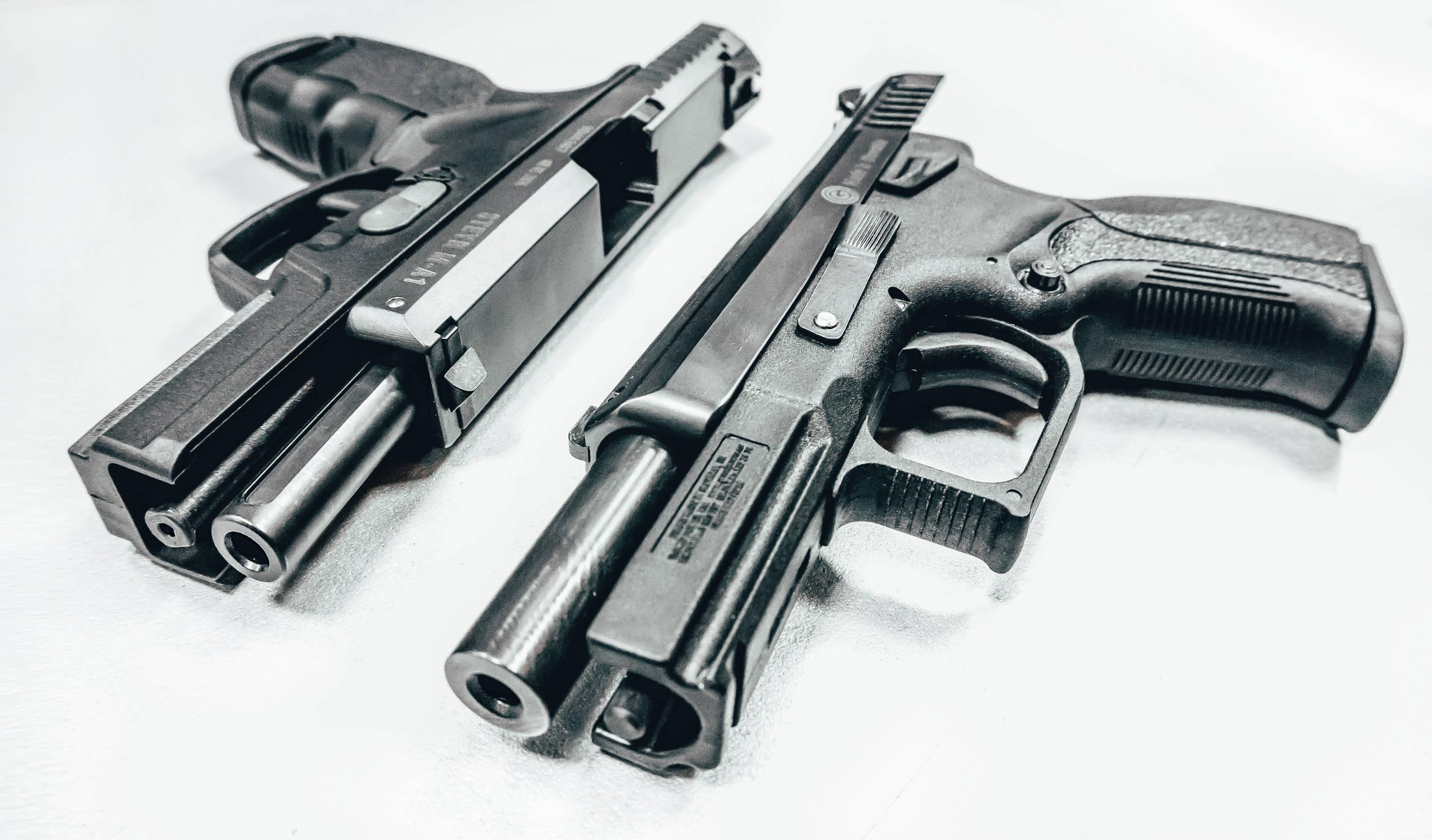 Pistol Guns Aesthetic — 4118x2418 wallpaper