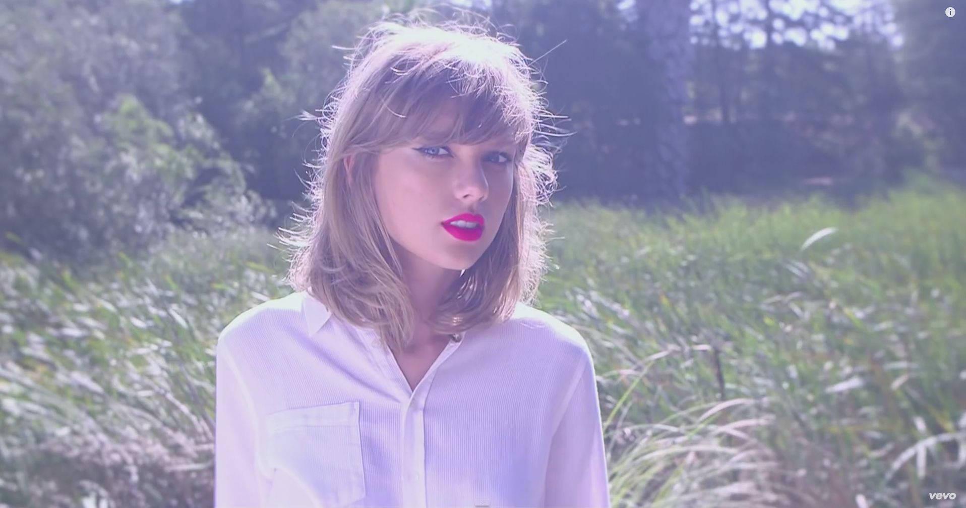 Pure Angelic Beauty - Taylor Swift — 1916x1007 wallpaper