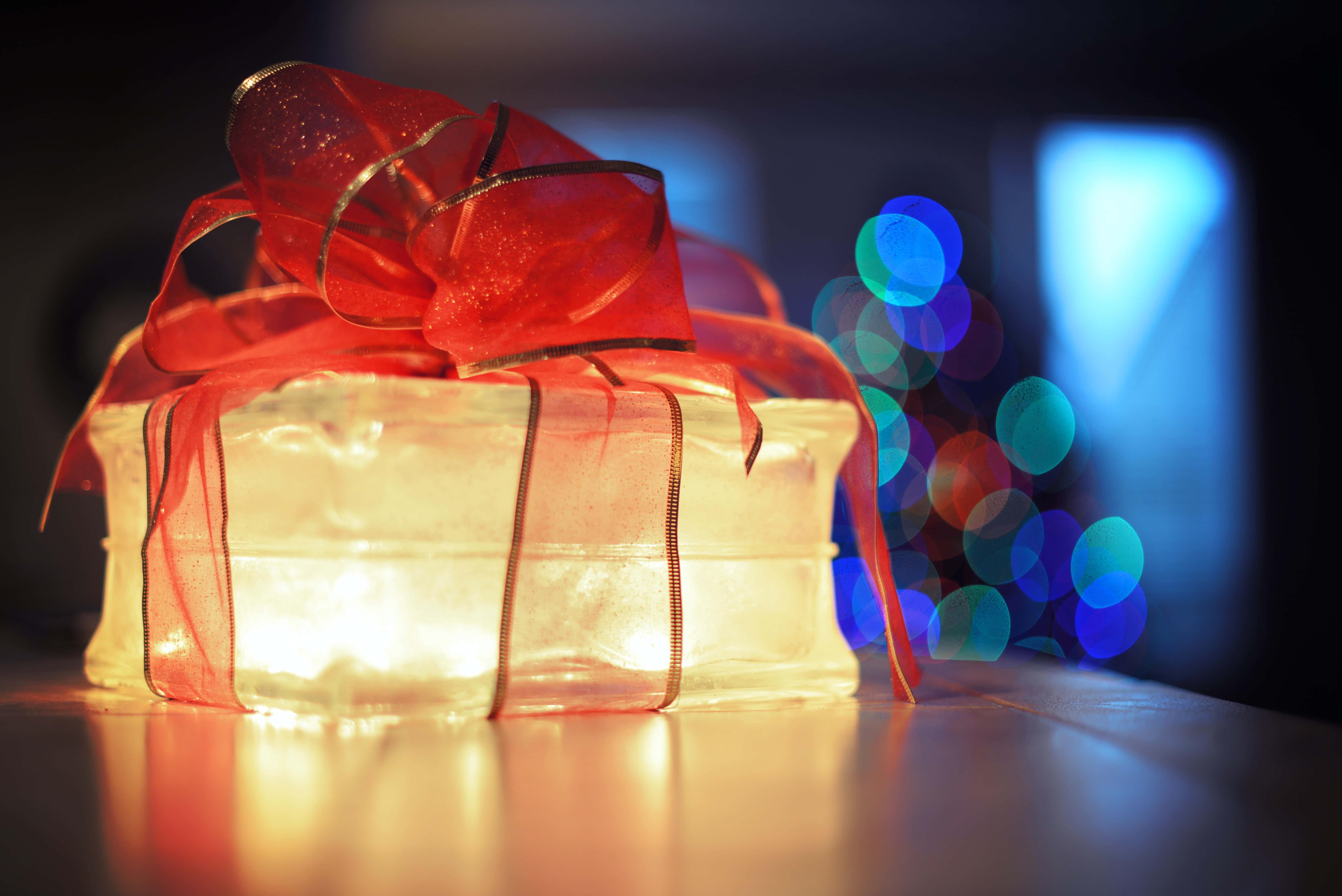 Red Happy Birthday Ribbon Picture — 6016x4016 wallpaper