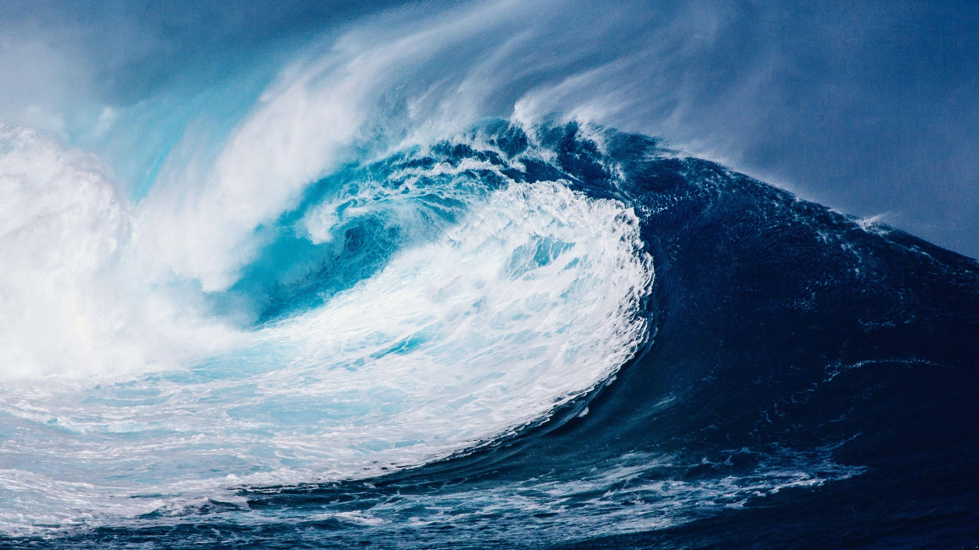 Refreshing Ocean Tide on Chromebook Background — 3840x2160 wallpaper