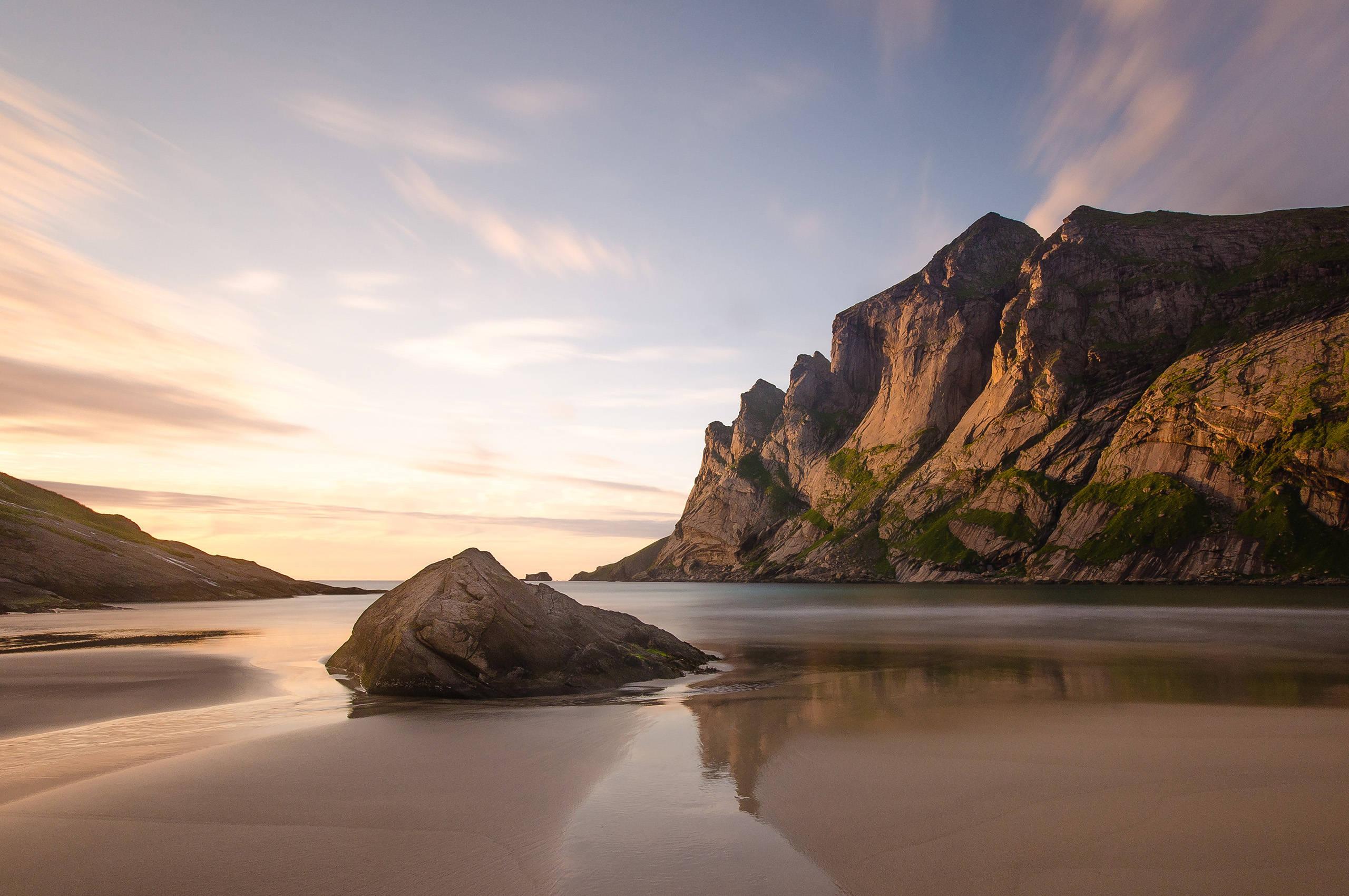 Rock Formation Theme Chromebook Background — 2560x1700 wallpaper