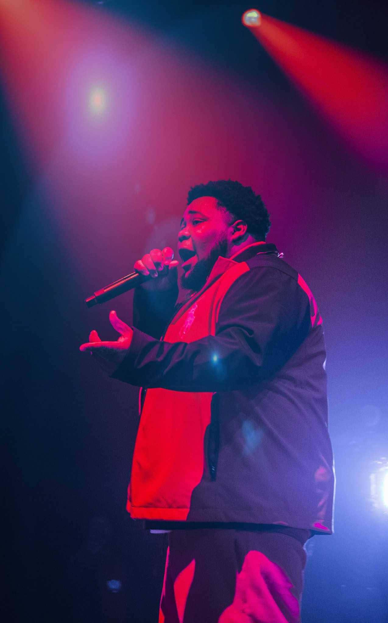 Rod Wave performing on stage — 1274x2048 wallpaper