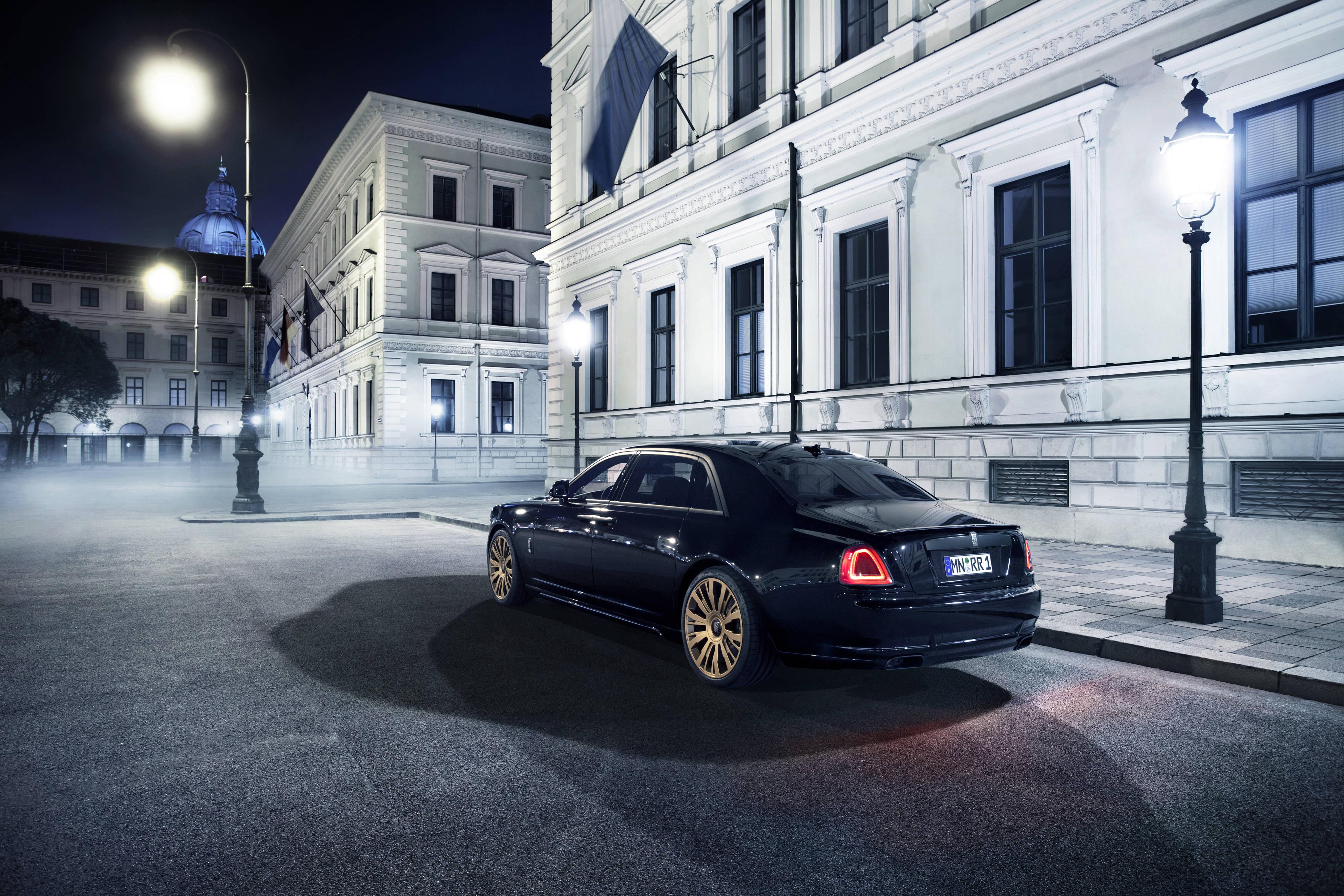 Rolls Royce Black Ghost — 4096x2731 wallpaper