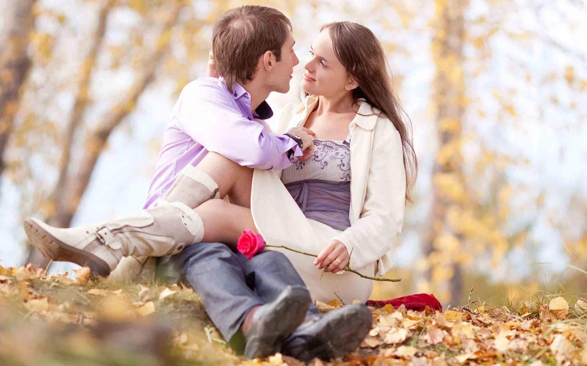 Romantic Love In Fall Season — 1920x1200 wallpaper