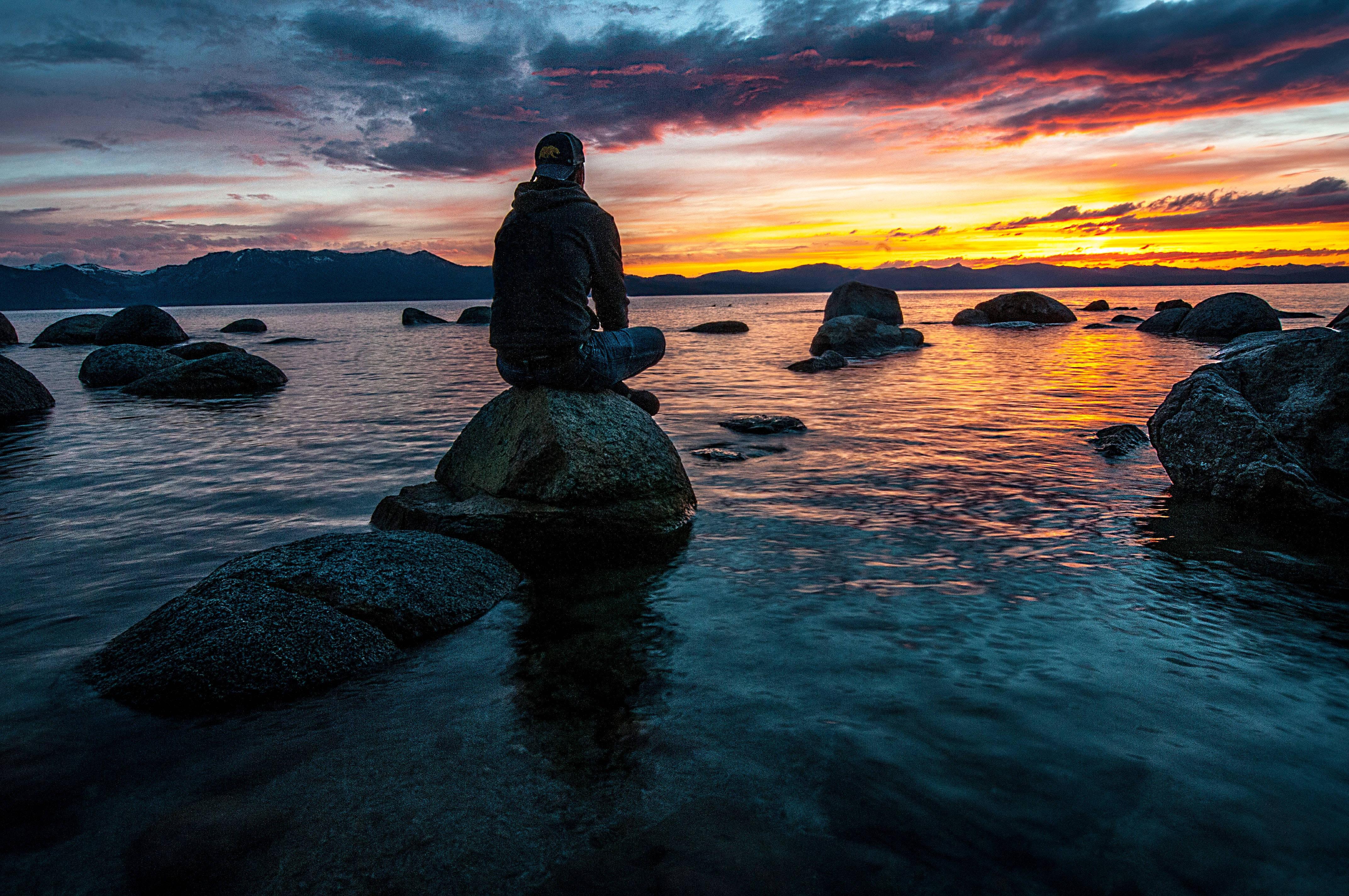Sad Boy At Rocky Shore — 4288x2848 wallpaper