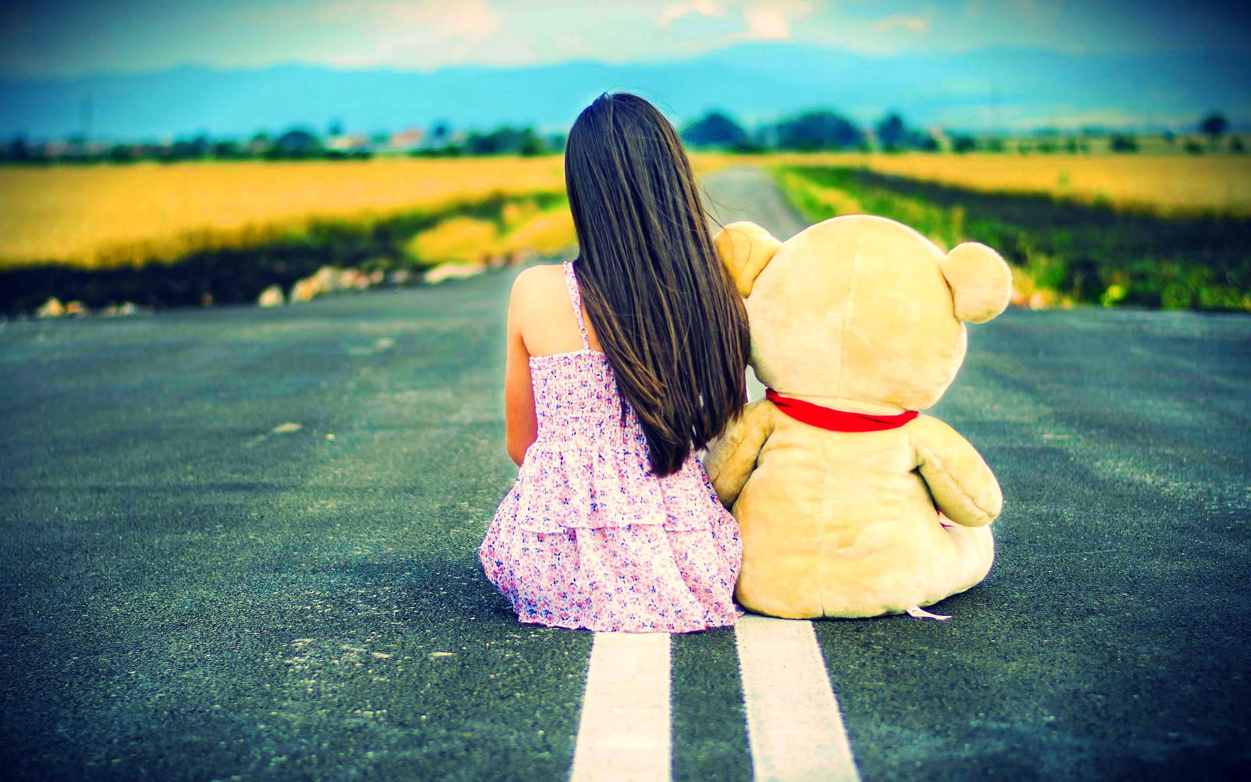 Sad Girl With Teddy Bear — 2560x1600 wallpaper