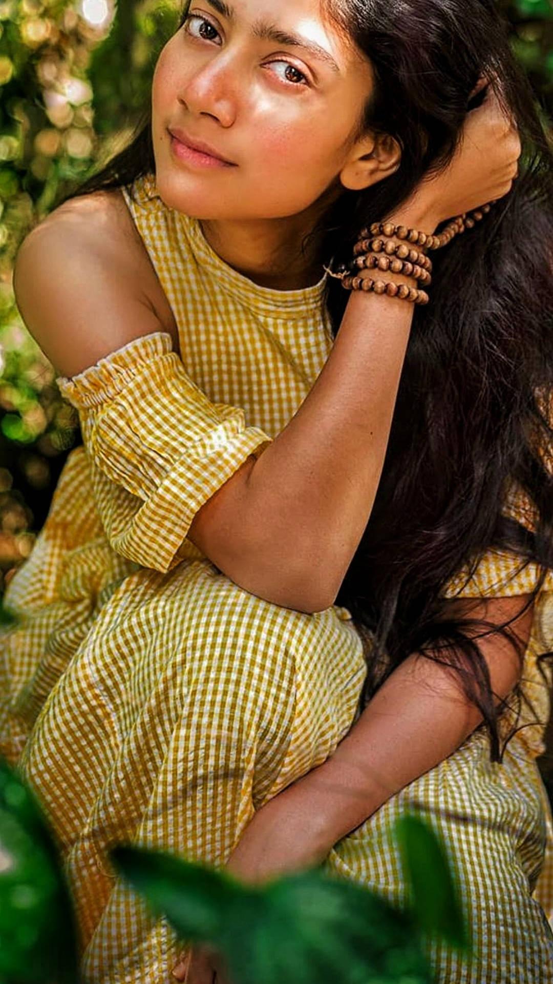 Sai Pallavi In Yellow Dress — 1080x1920 wallpaper