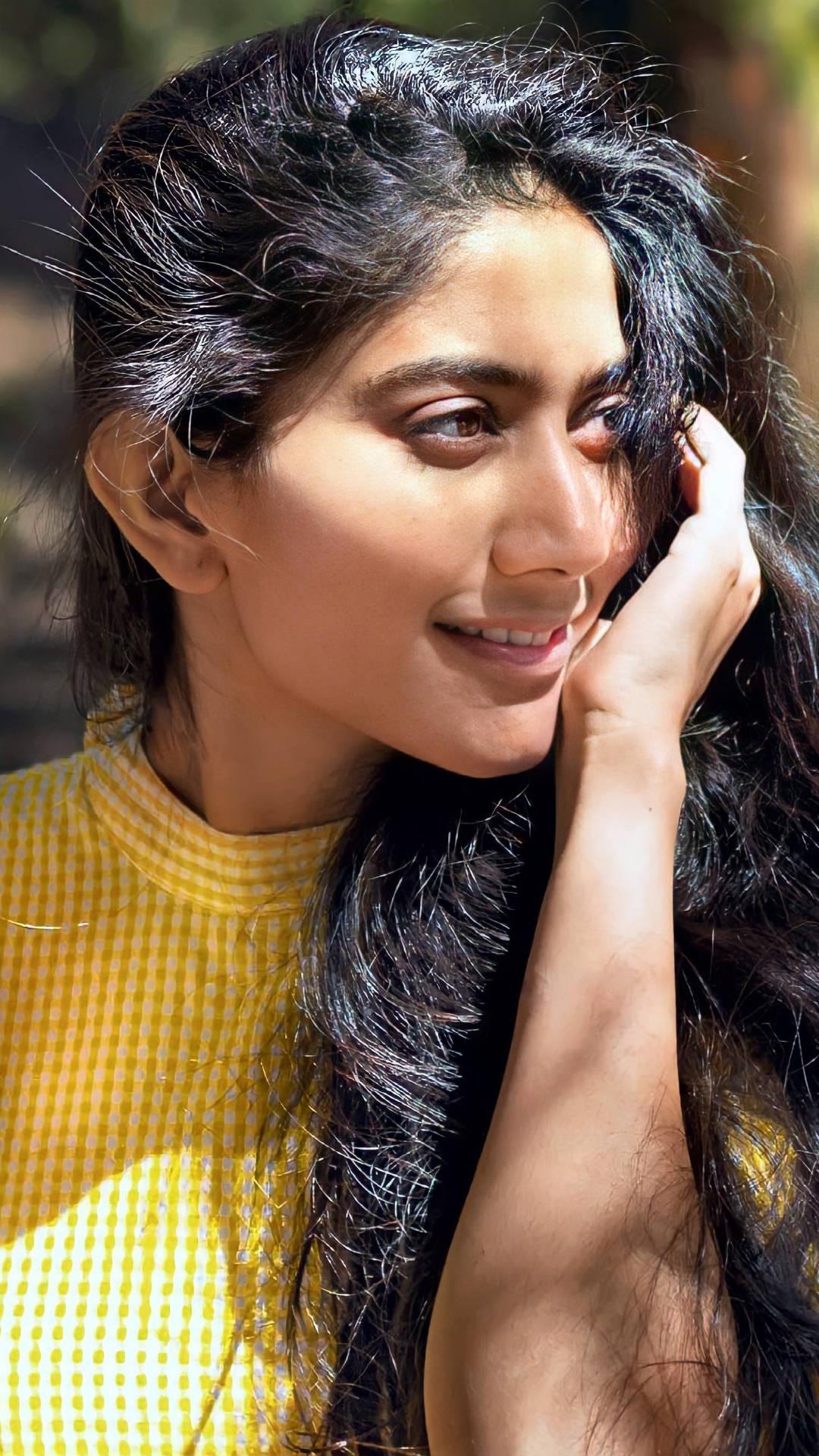 Sai Pallavi Side Angle — 1080x1920 wallpaper