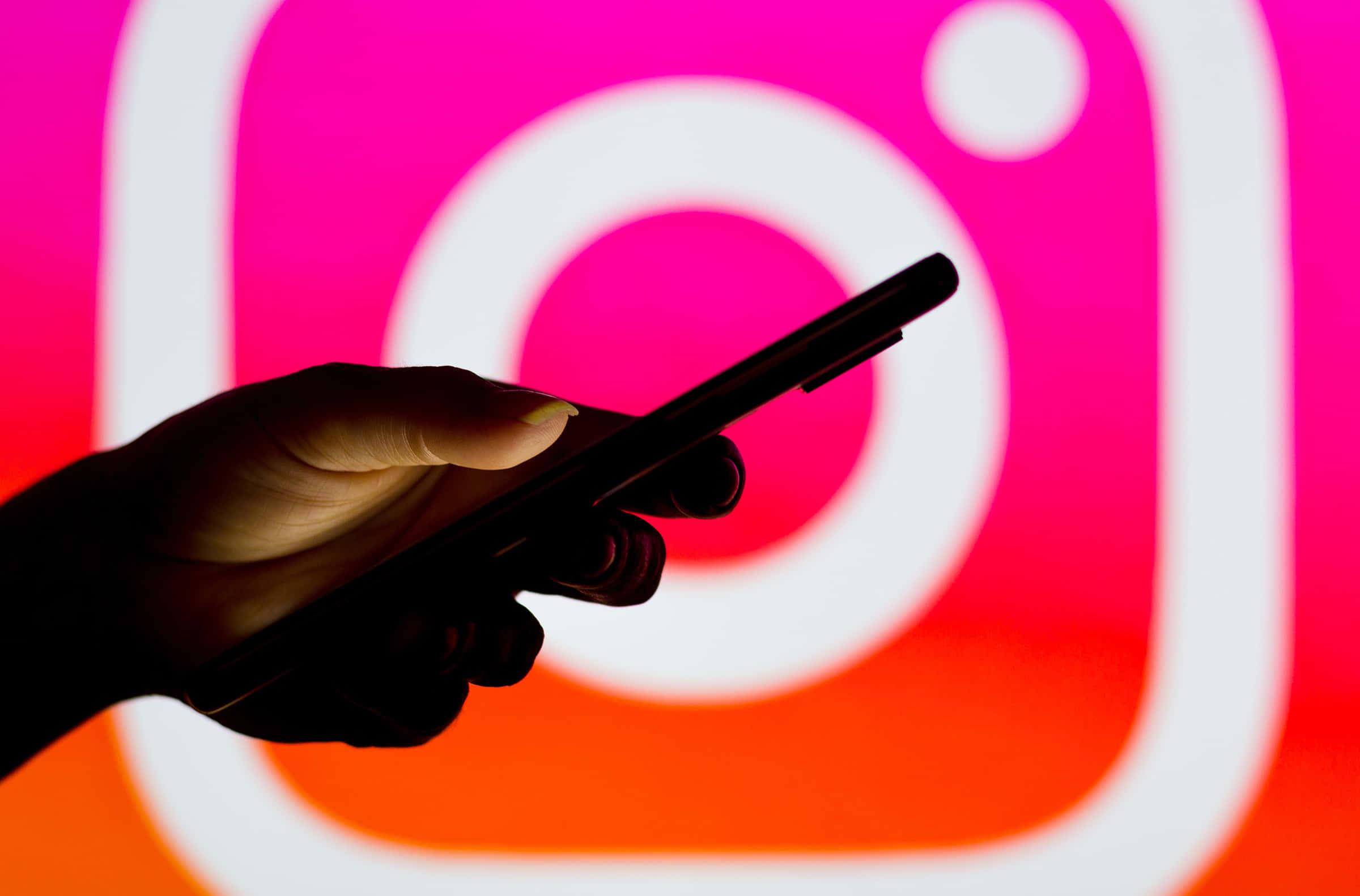 Share your moments, your story, and your world with Instagram — 2400x1582 wallpaper