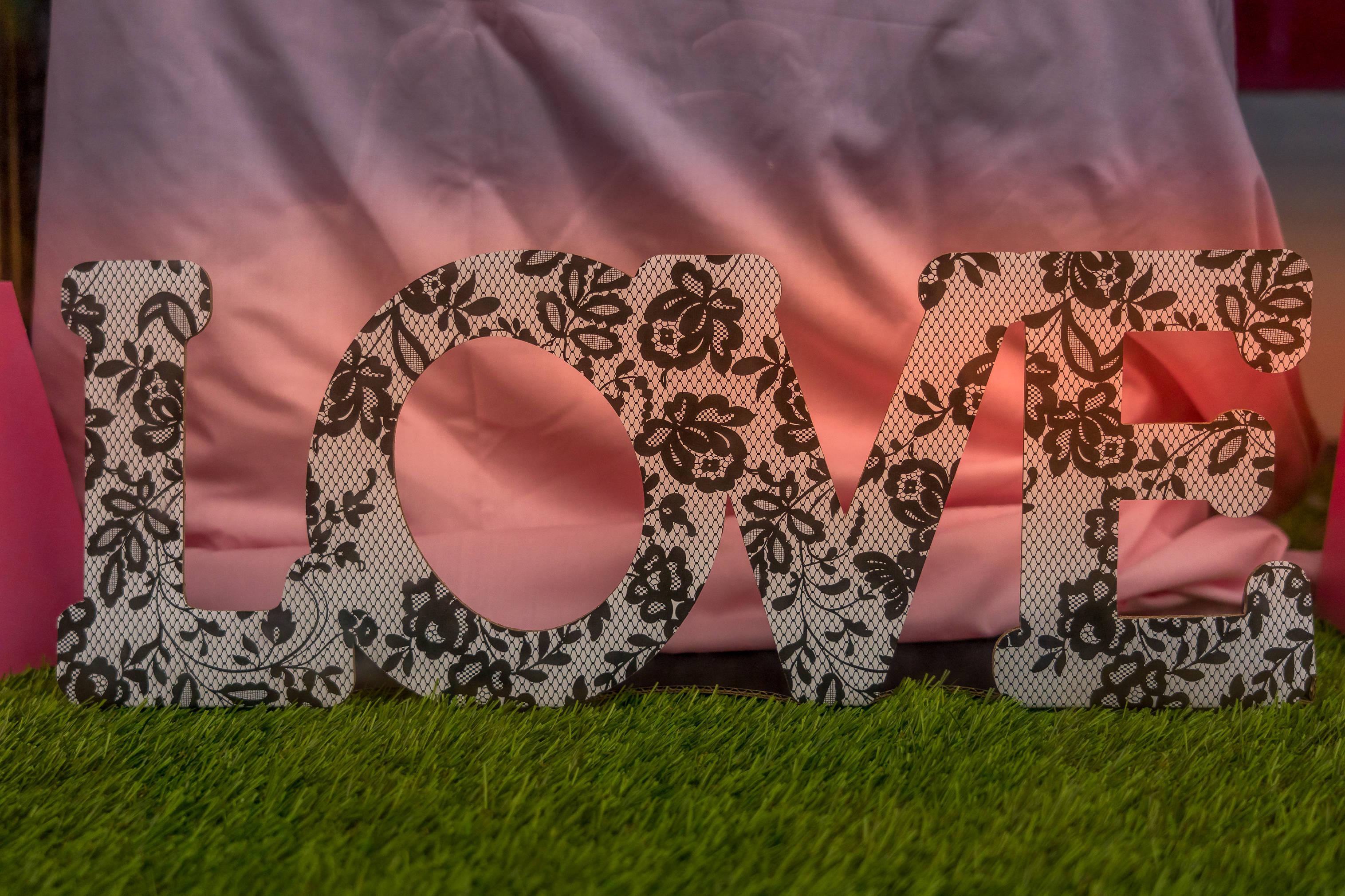 Show your mom some love on Mothers Day! — 3032x2021 wallpaper