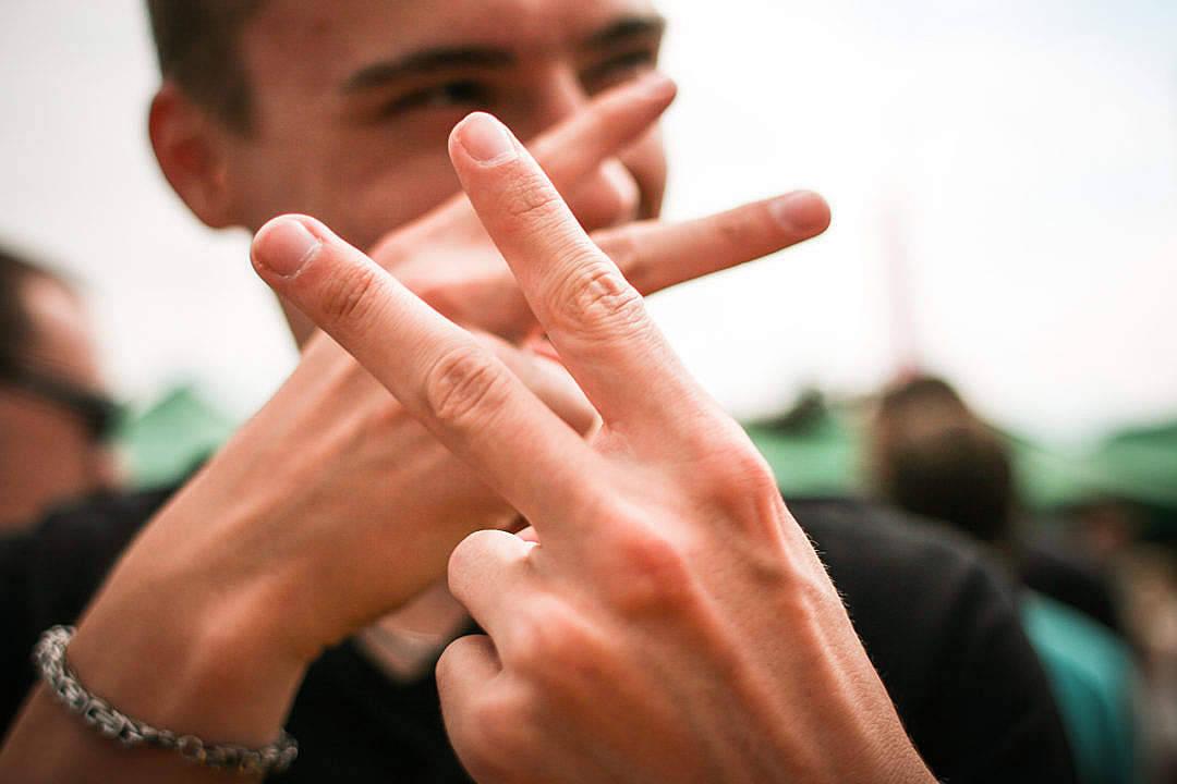 Single Boy Peace Sign — 1080x720 wallpaper