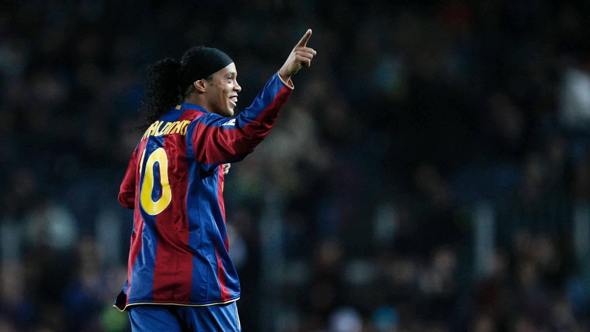 Smiling Ronaldinho Gaucho — 1920x1080 wallpaper
