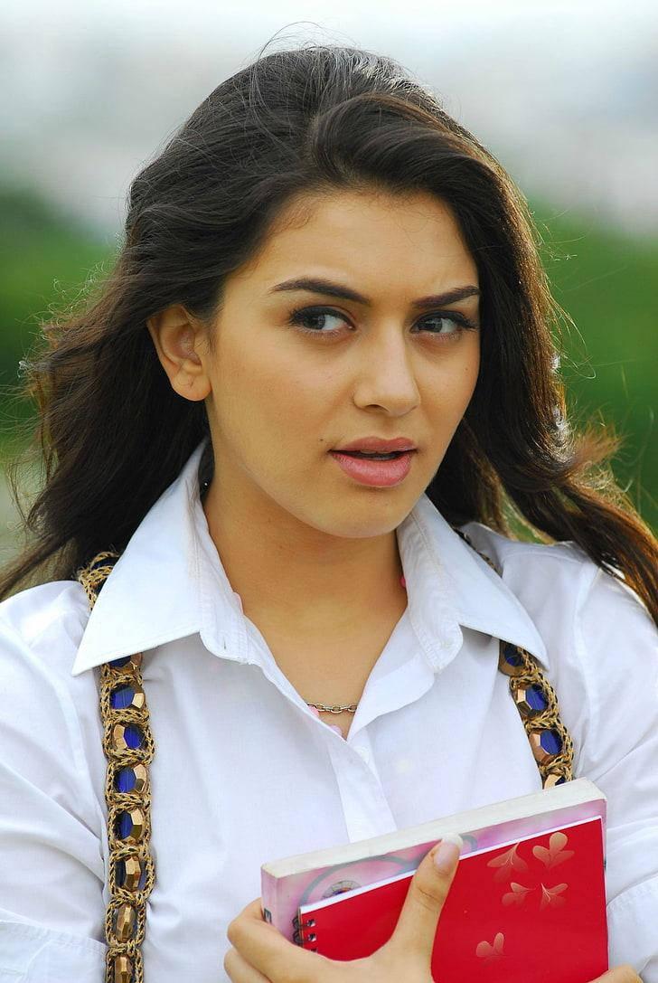 South Heroine Hansika Motwani — 728x1087 wallpaper