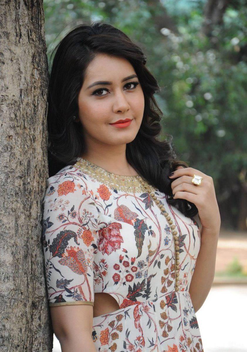 South Heroine Rashi Khanna — 842x1197 wallpaper