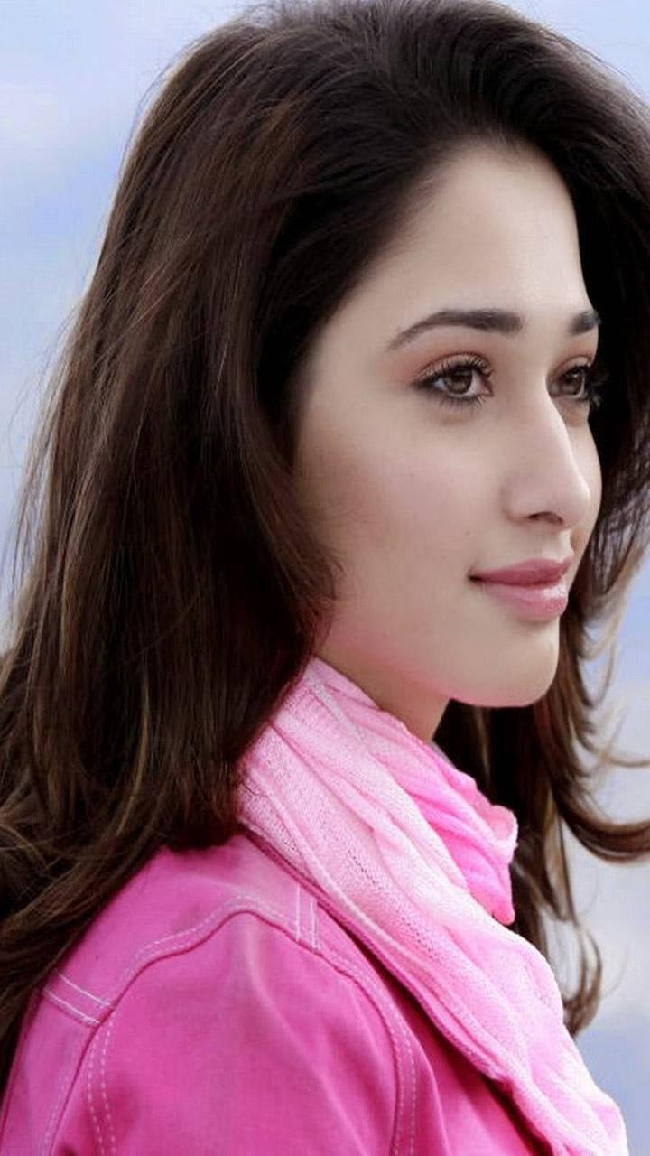 South Heroine Tamannaah In Violet — 720x1280 wallpaper